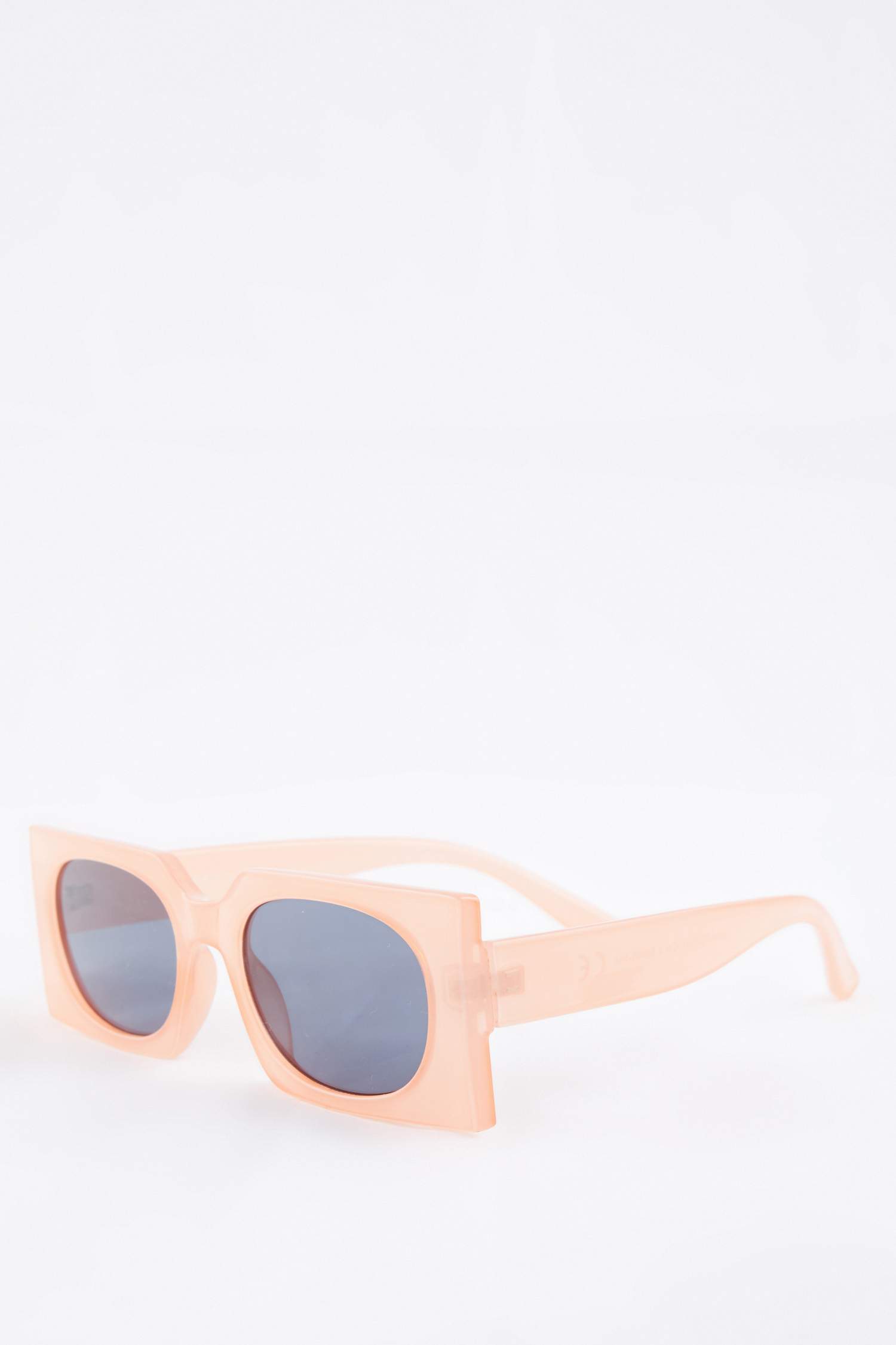 Woman Rectangular Sunglasses
