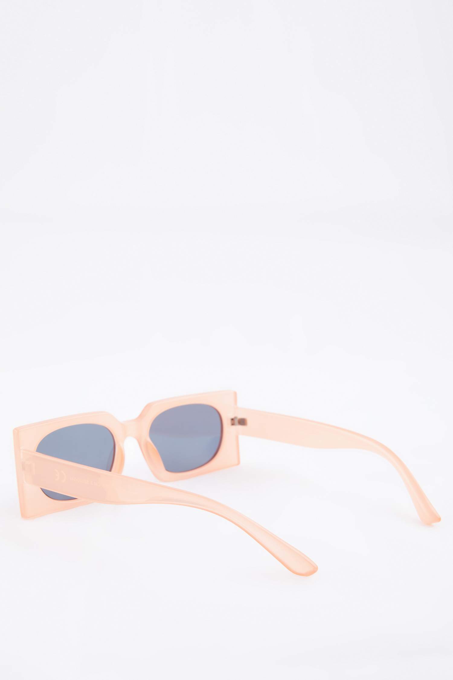 Woman Rectangular Sunglasses