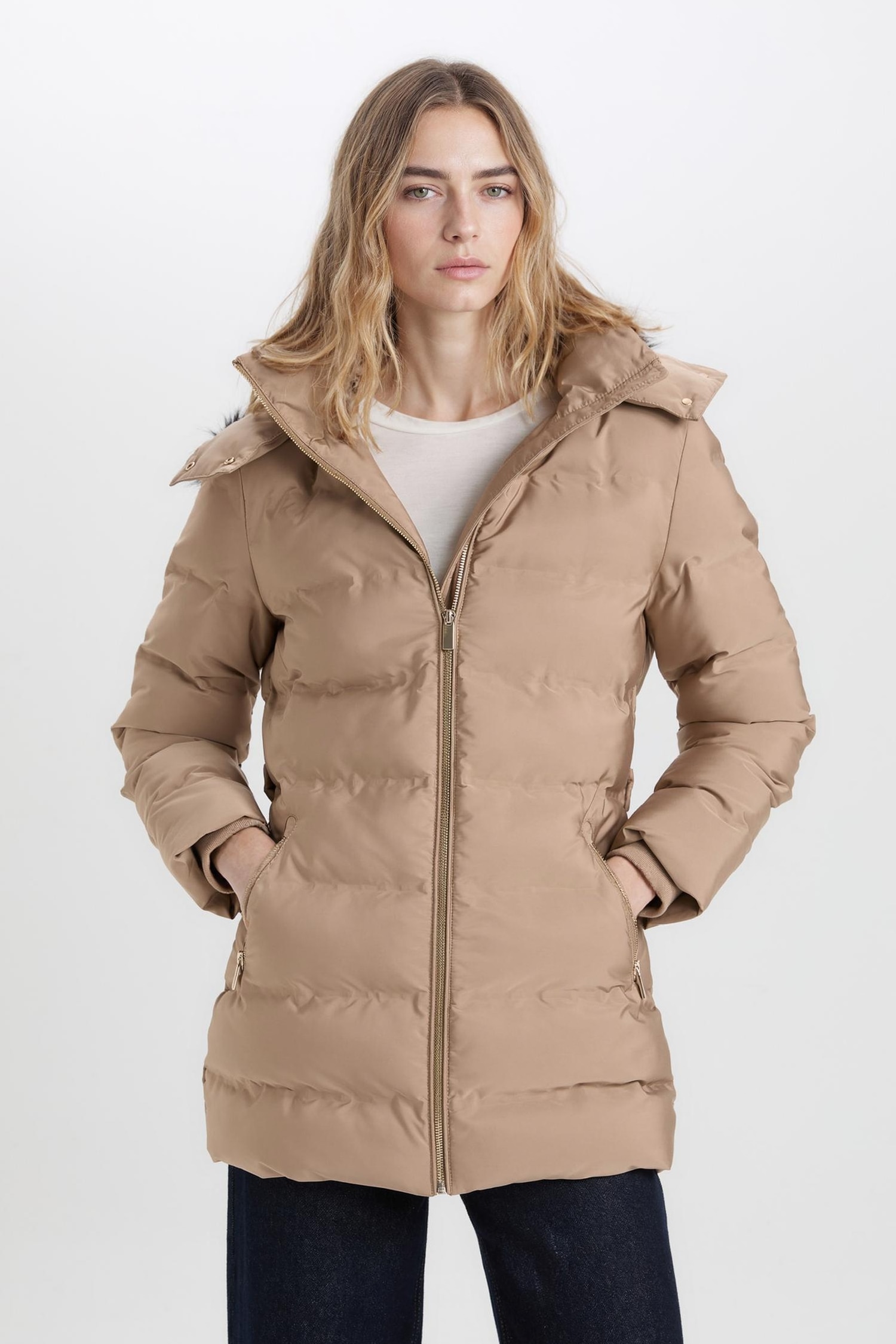 Su Geçirmez Uzun Mont Parka Isı Yalıtımlı Kemerli Kapüşonlu Suni Kürklü Hafif