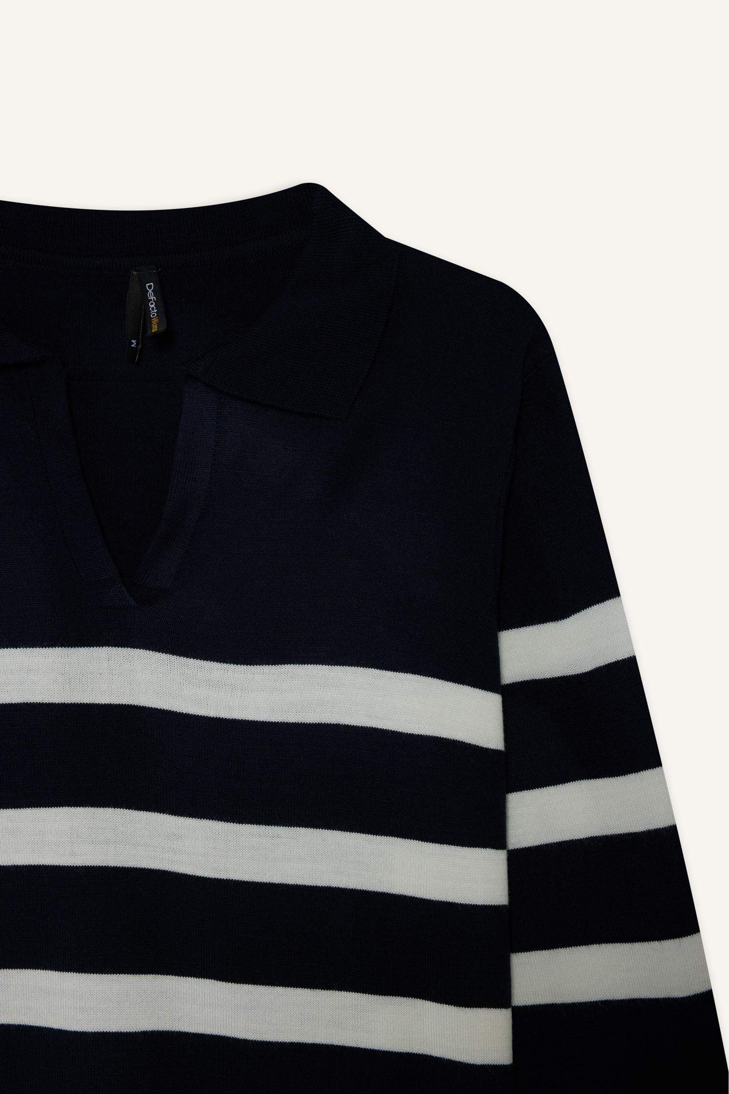 بلوفر مخطط قصة عادية برقبة بولو