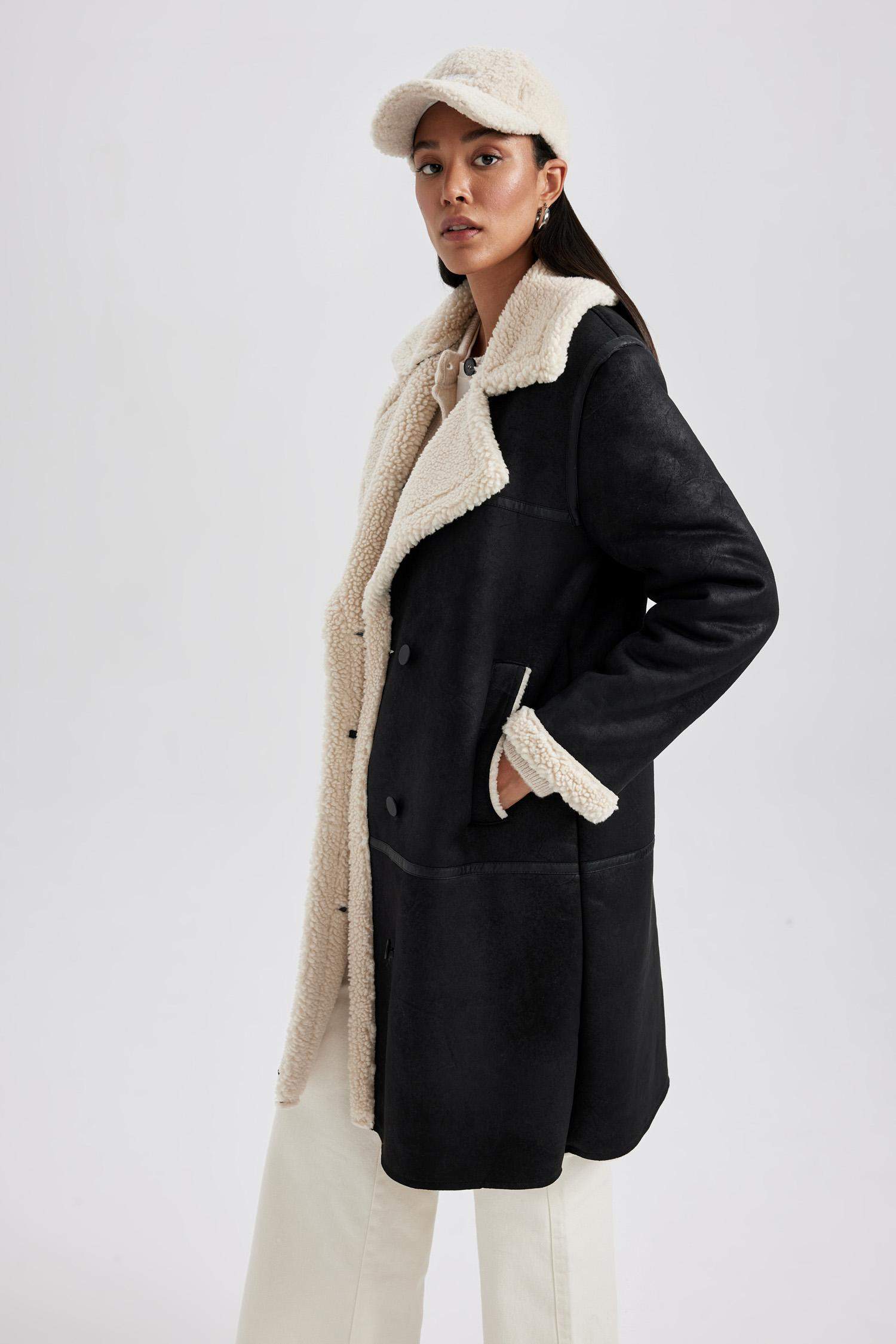 Куртка водоотталкивающая стандартного кроя