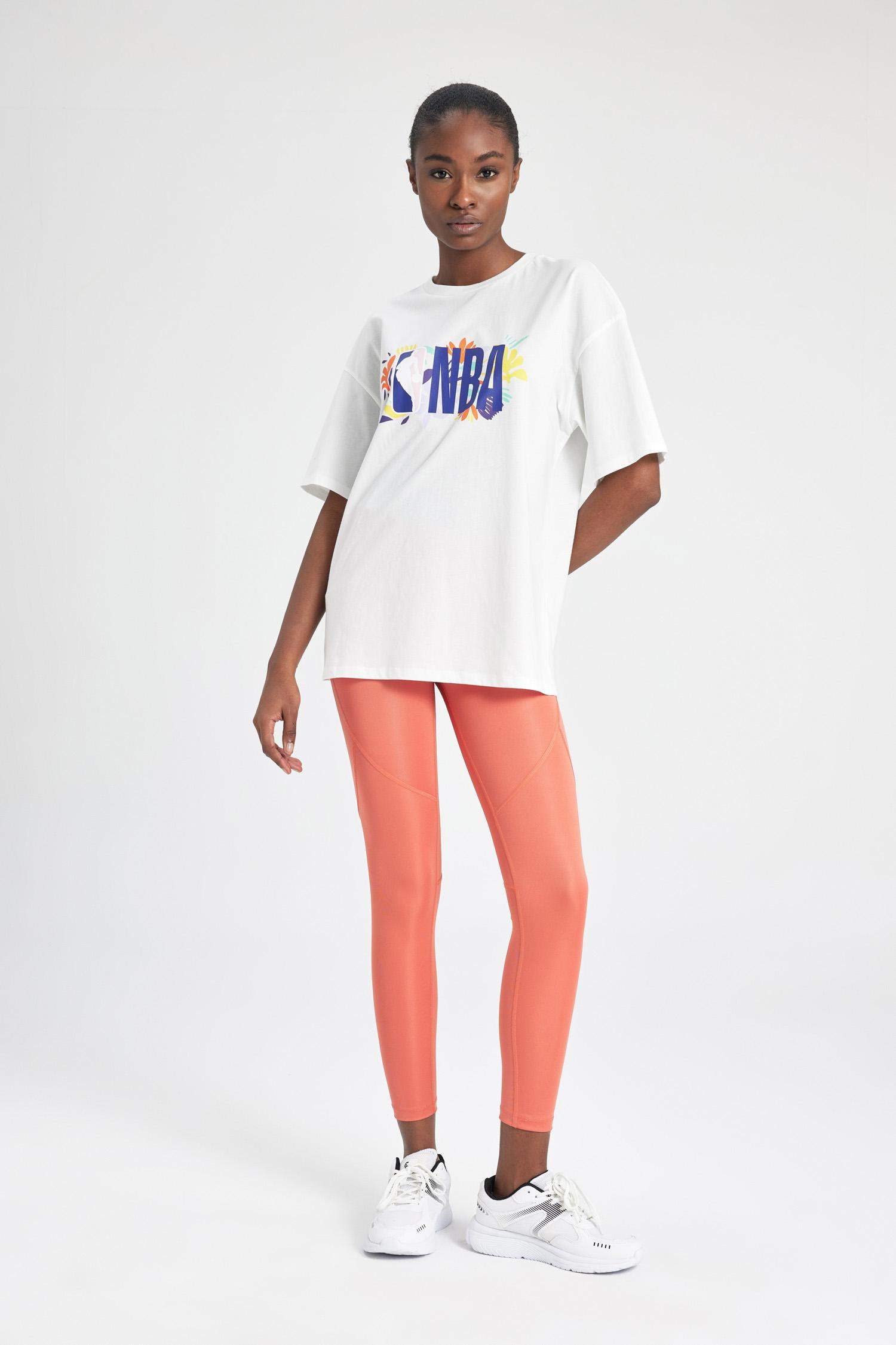 DeFactoFit NBA Wordmark Oversize Fit Short Sleeve T-Shirt