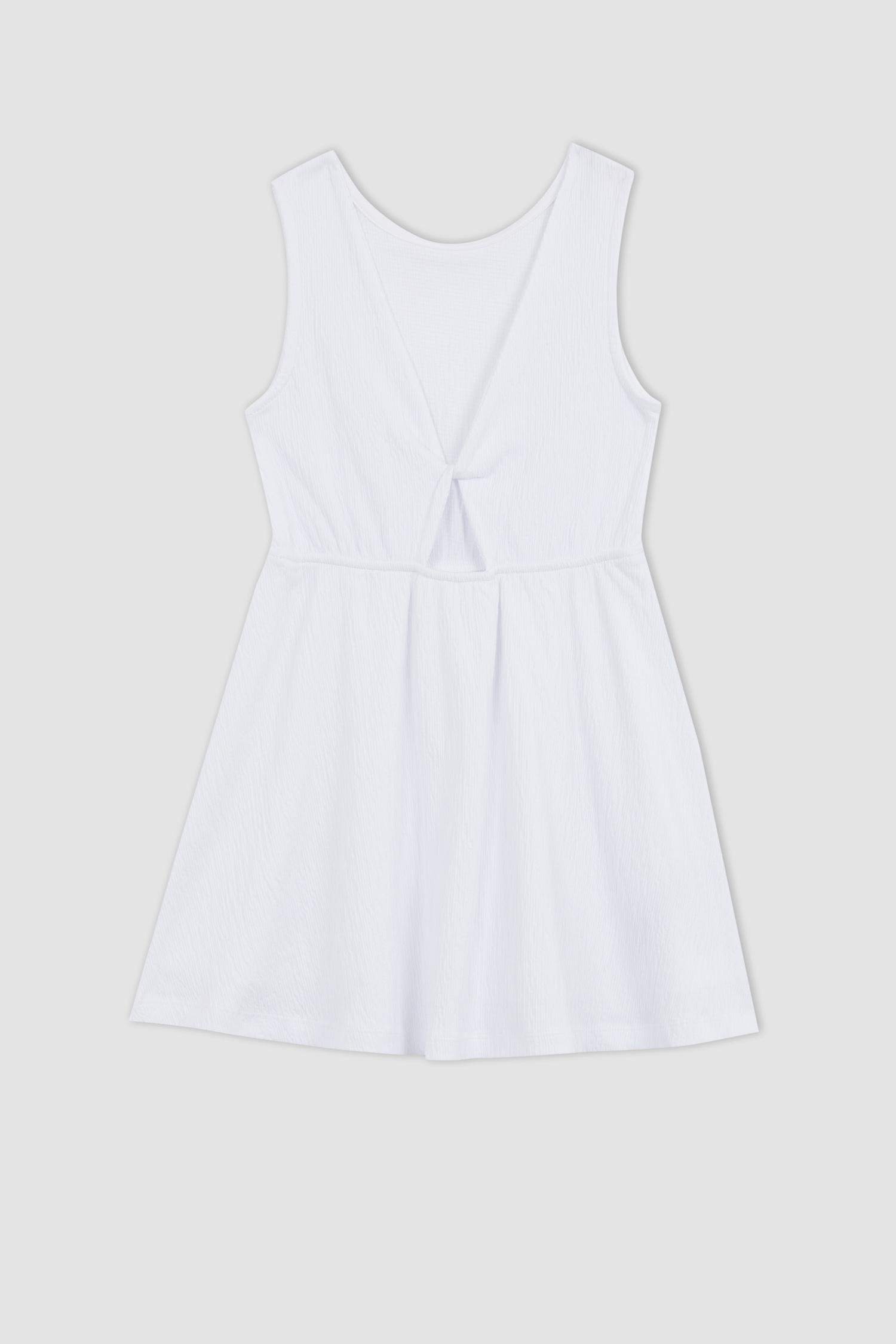 فستان بناتي بدون أكمام بقصة مريحة