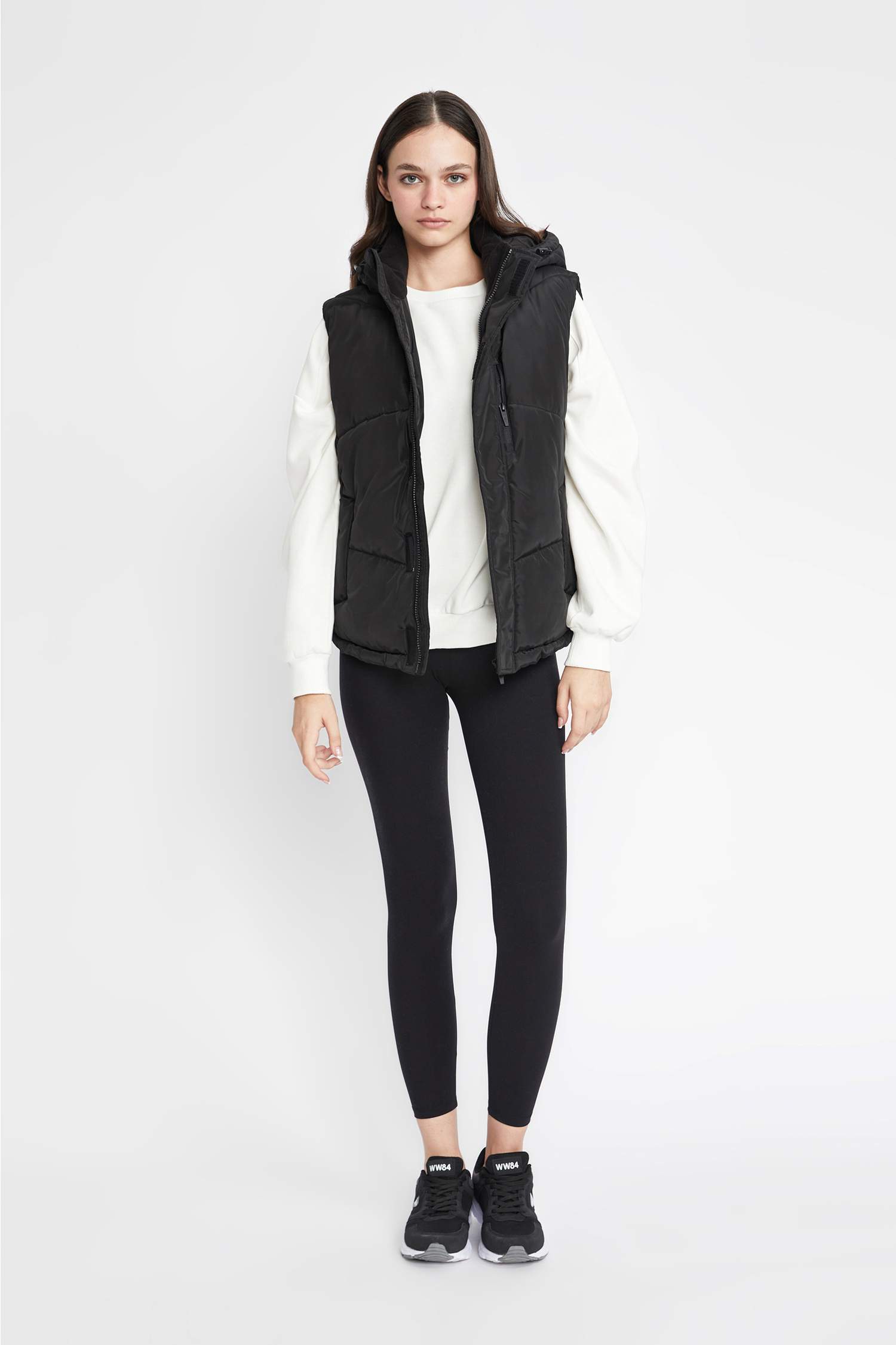 DeFactoFit Water Repellent Regular Fit Hooded Vest