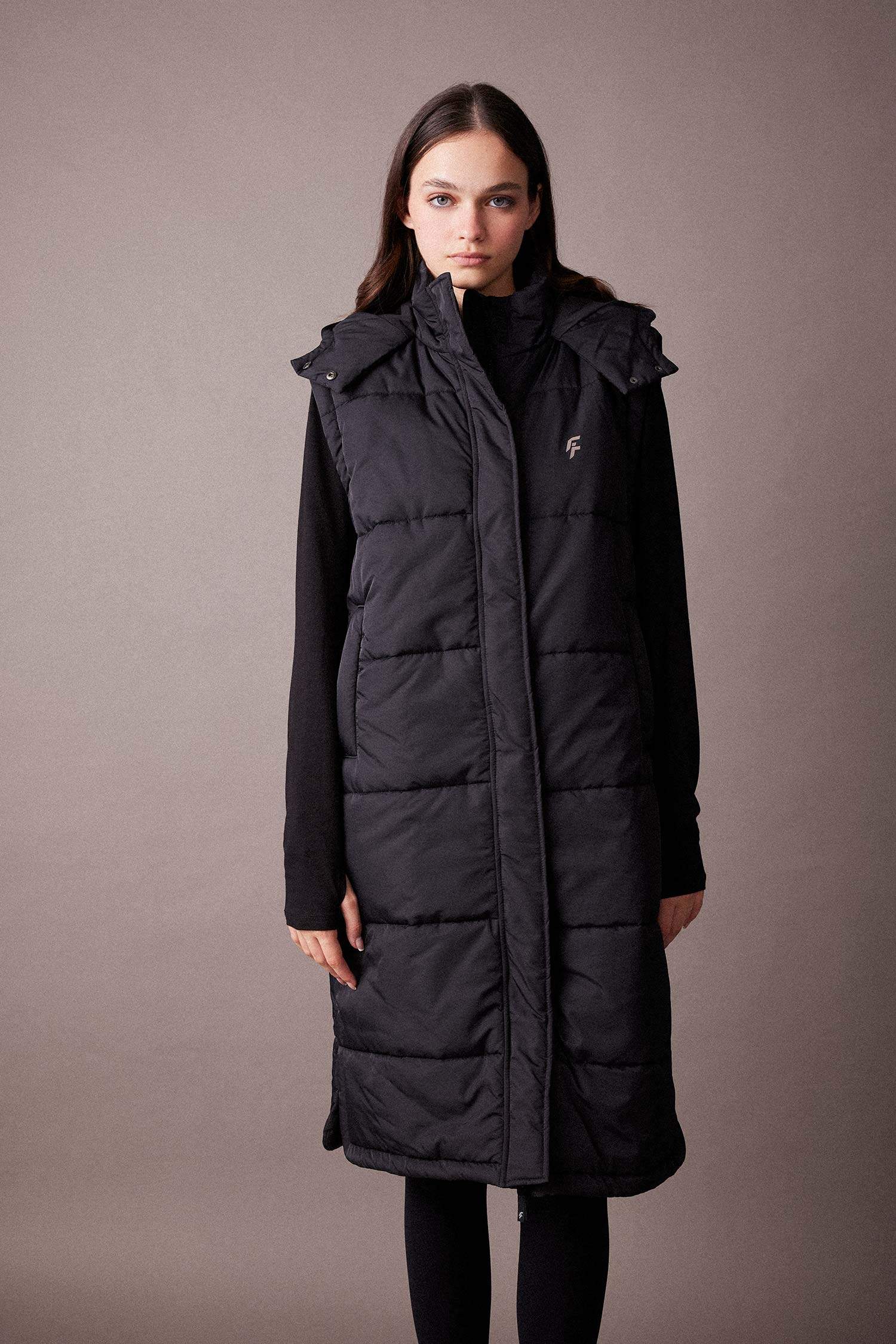 DeFactoFit Termometreli Su İtici Sporcu Kapüşonlu Uzun Şişme Yelek