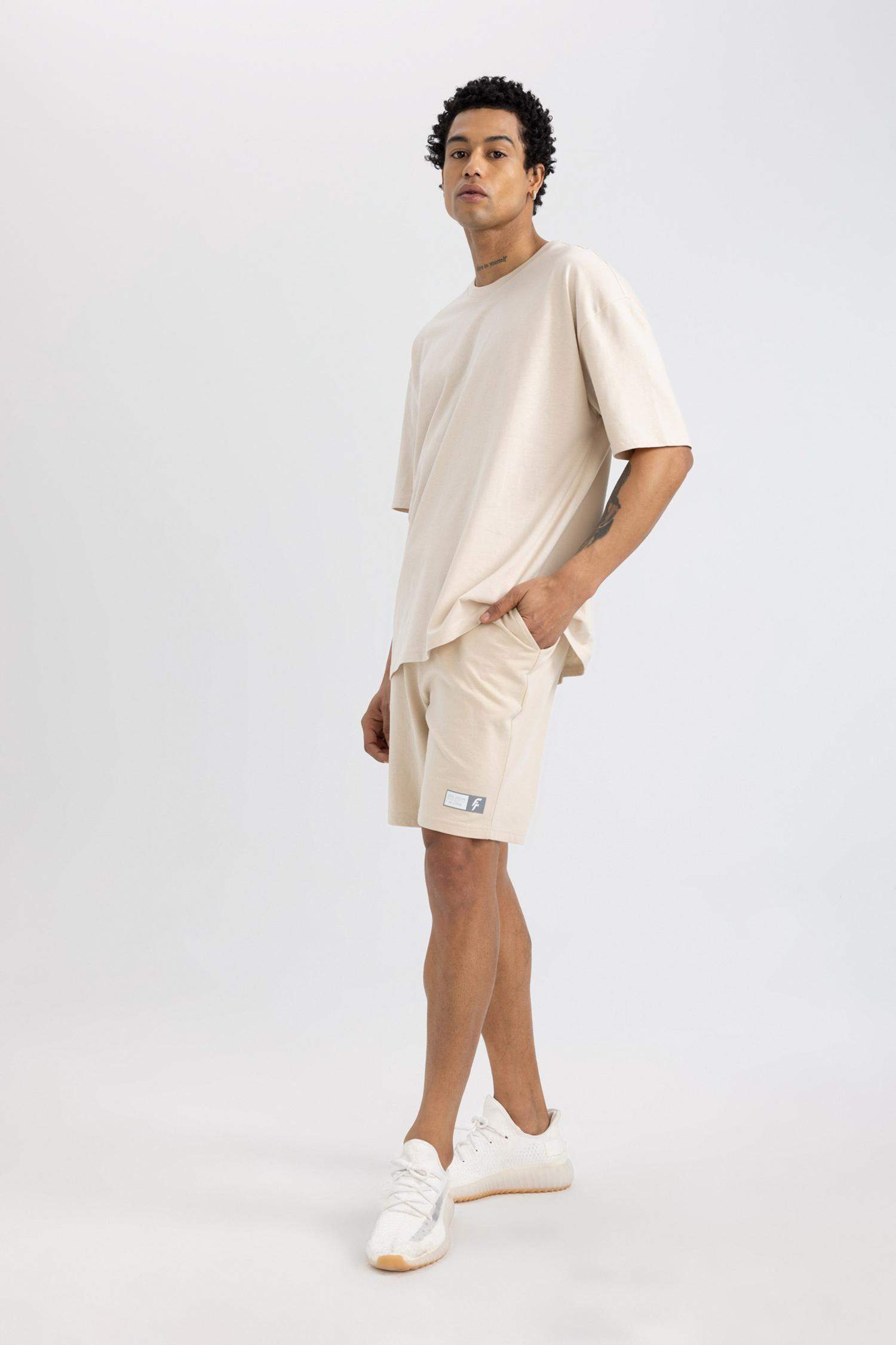 شورت قصير سليم فيت بيج من DeFactoFit