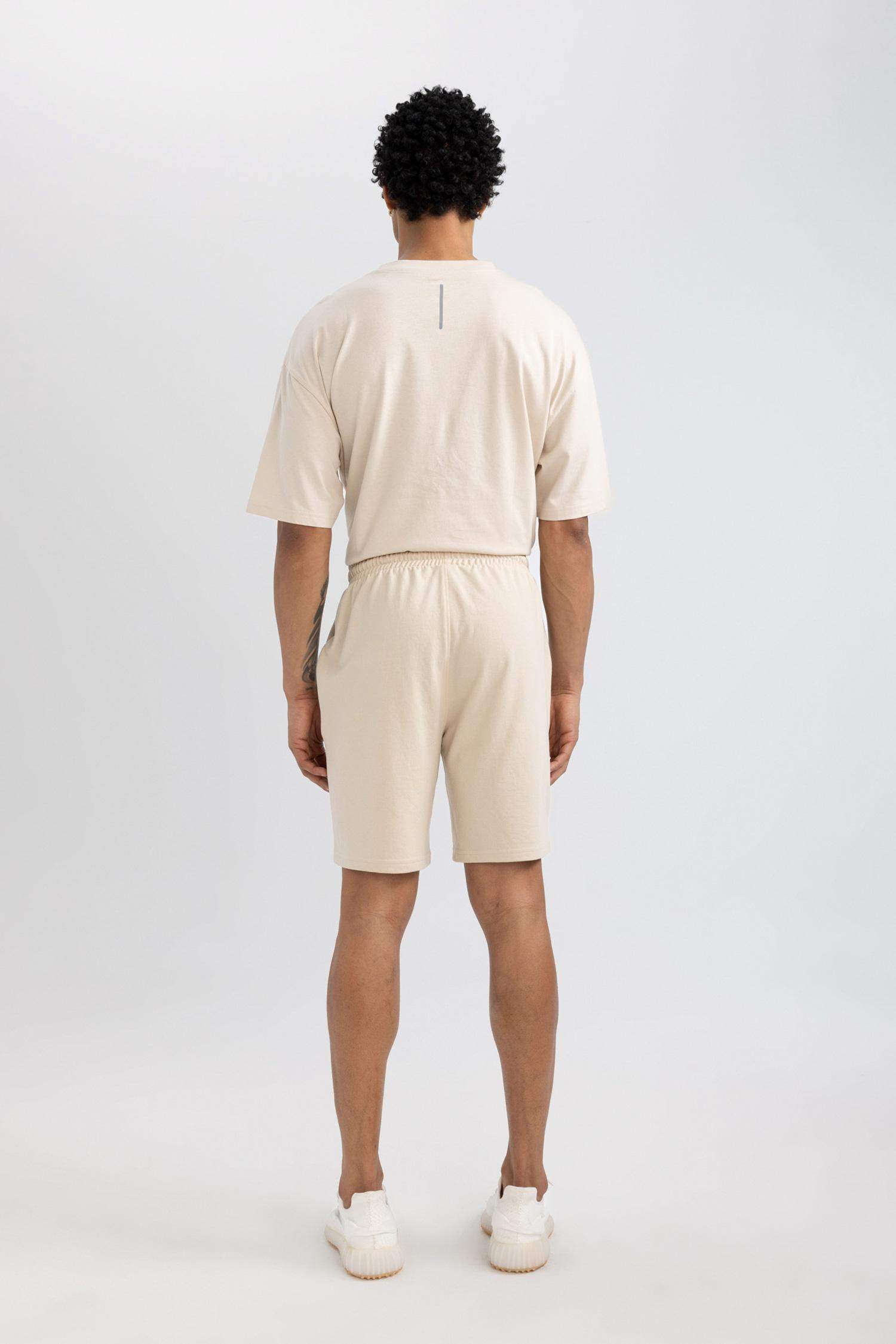 شورت قصير سليم فيت بيج من DeFactoFit