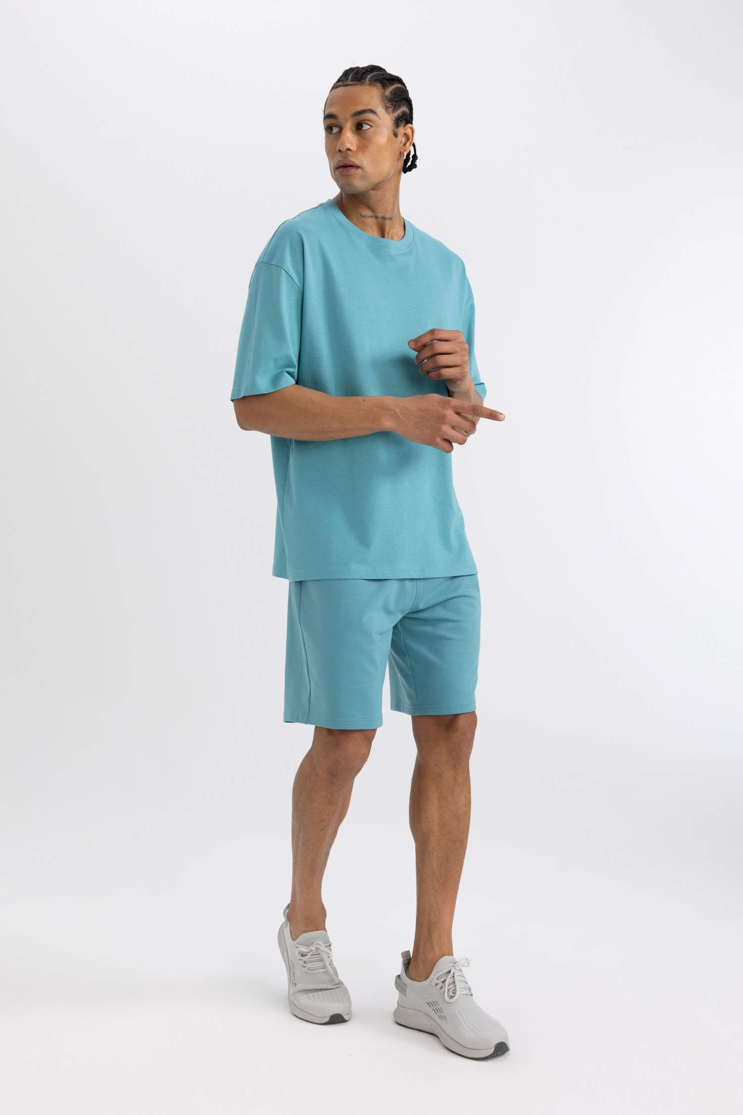 DeFactoFit Slim Fit Short Leg Shorts