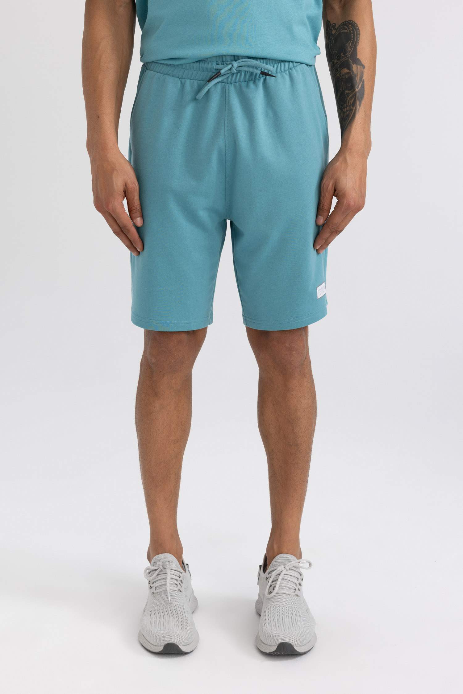 DeFactoFit Slim Fit Short Leg Shorts