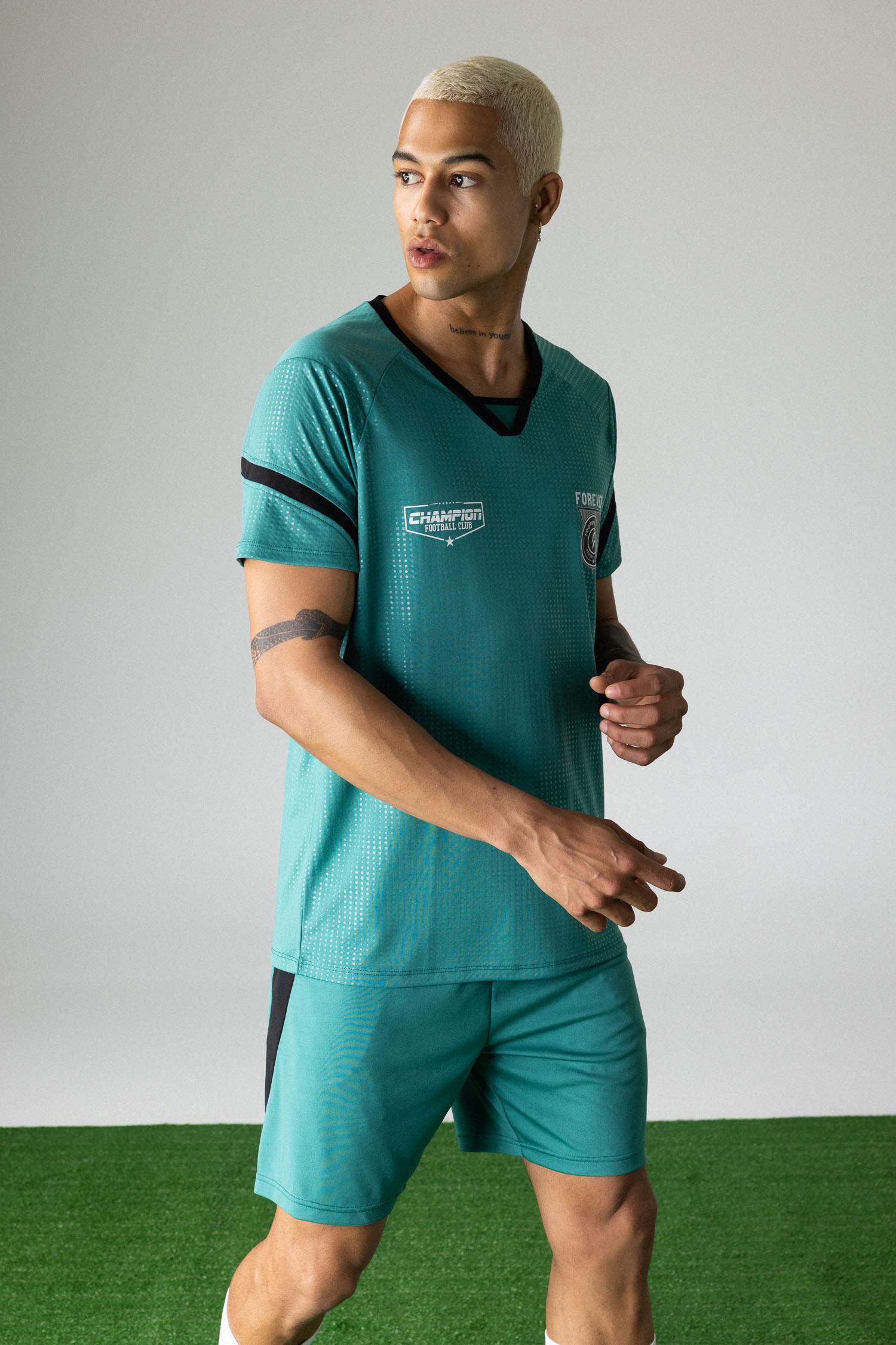 DeFactoFit Standard Fit Collar Printed Sports T-Shirt