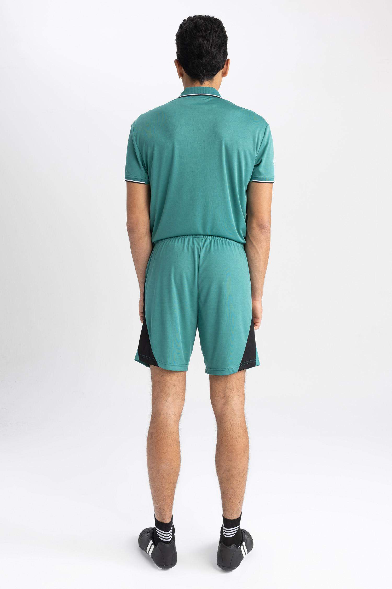 شورت رياضي سليم فيت