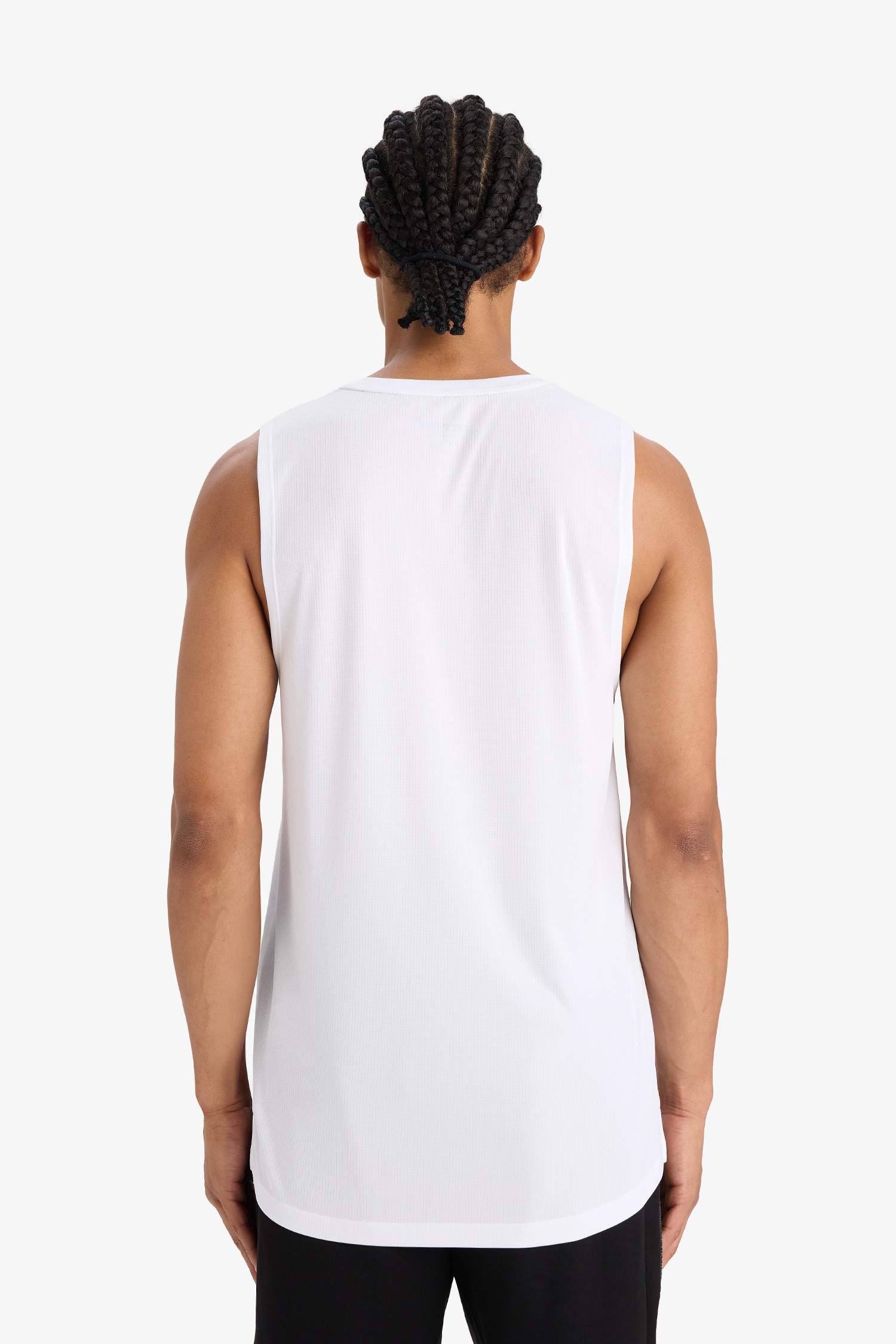 تانك توب رياضي قصة عادية سريع الجفاف من DeFactoFit