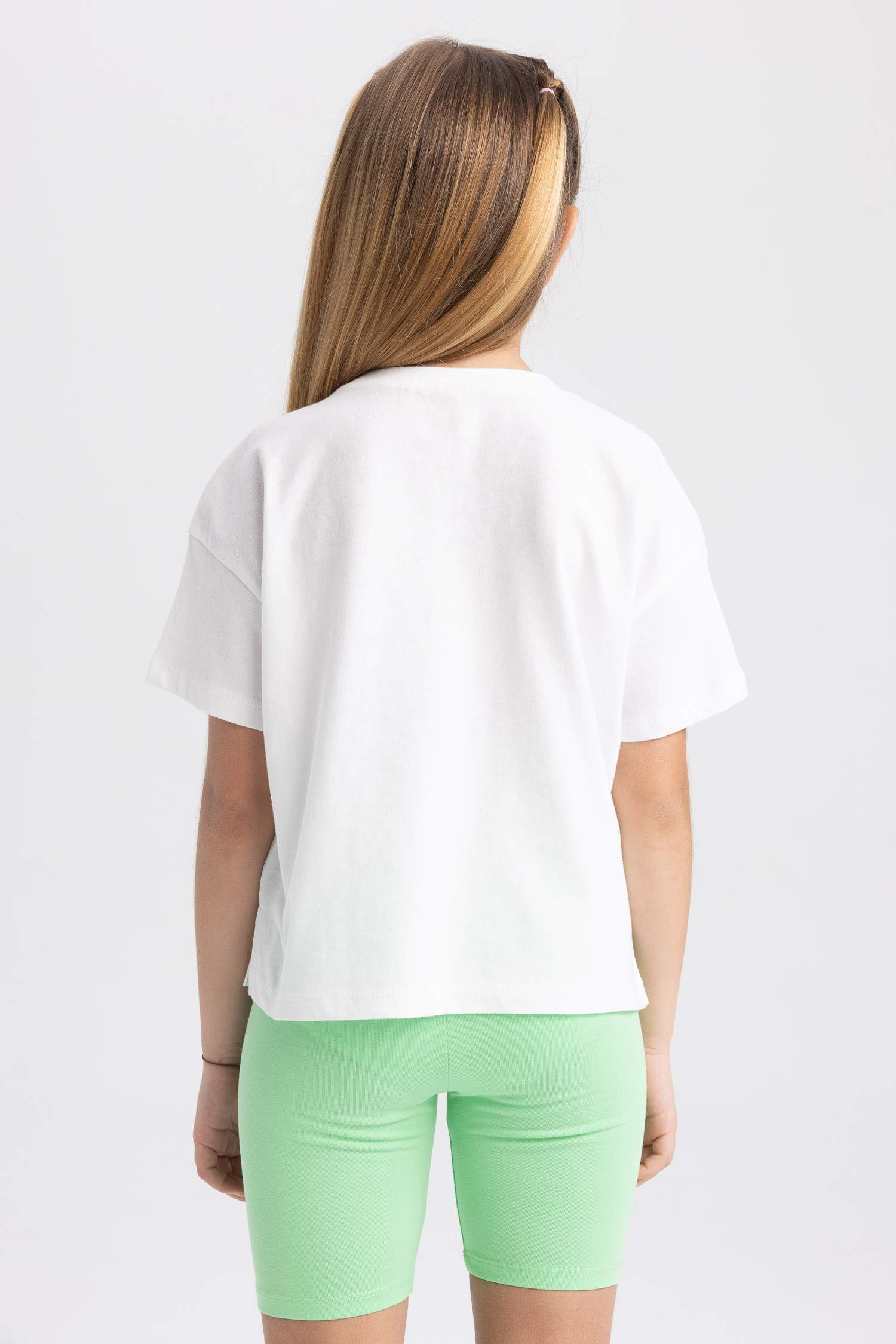 Қысқа жеңді басылған қыздарға арналған футболка