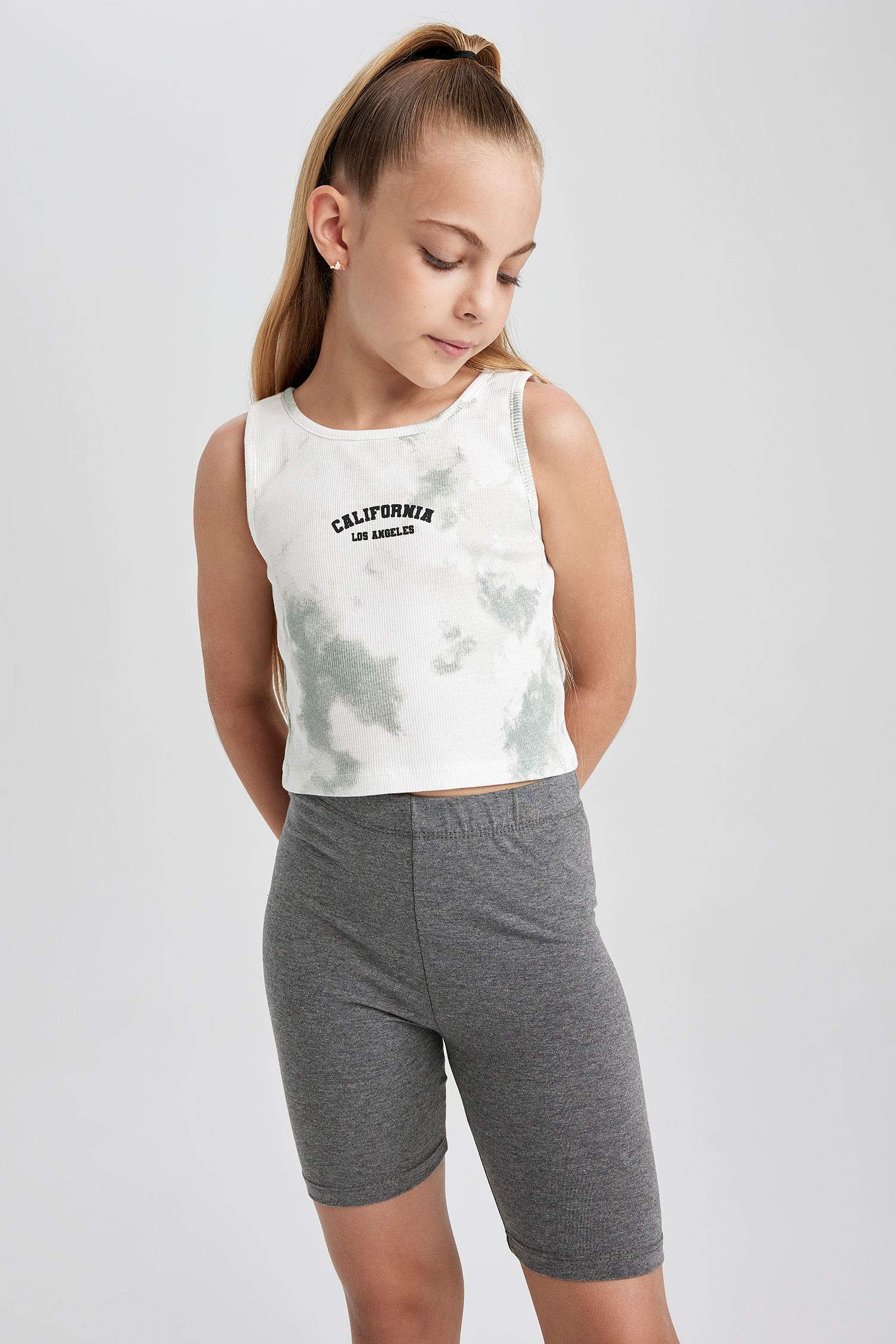 Green GIRLS & TEENS Girl Undershirt 2851498 DeFacto