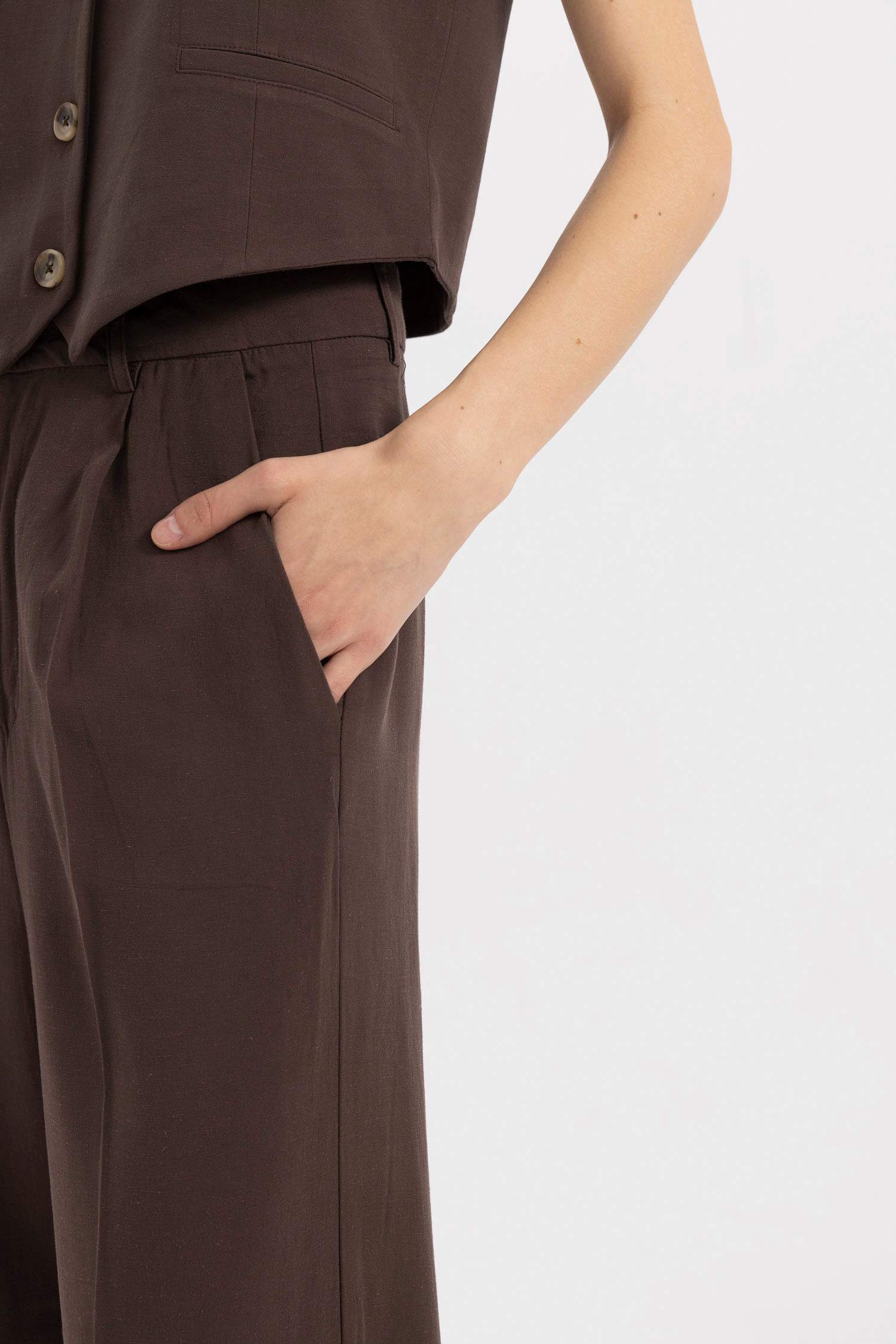 Wide Leg Cepli Yüksek Bel Geniş Bol Paça Pensli Keten Karışımlı Dokuma Pantolon