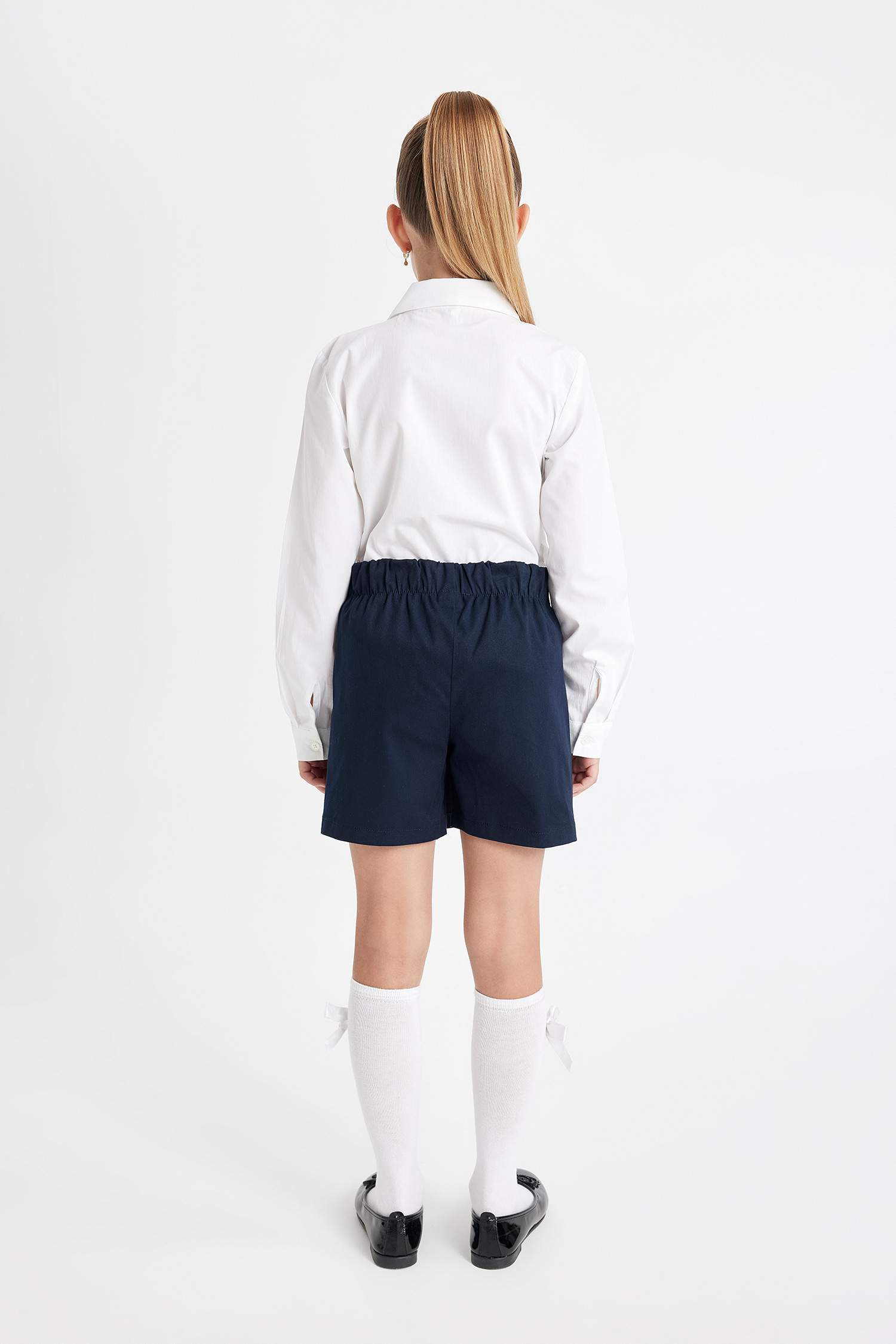 جيبة مدرسة بناتي قصيرة جبردين باللون الأزرق الغامق