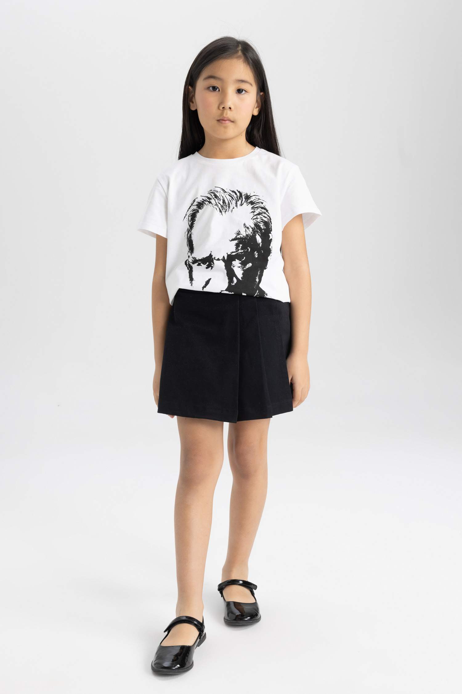 تنورة اسود بناتي بكسرات