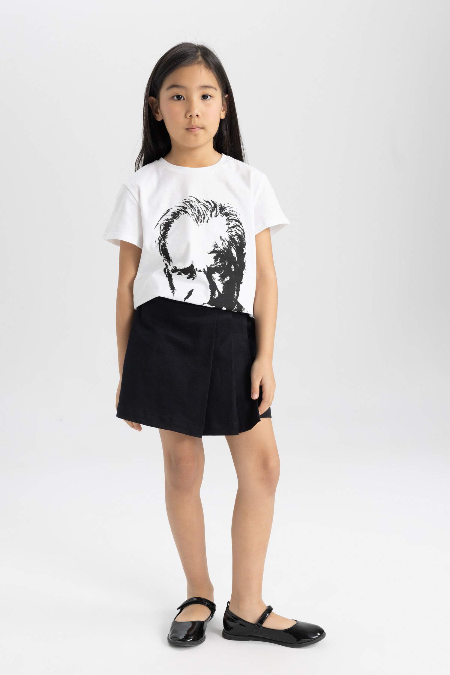 تنورة اسود بناتي بكسرات