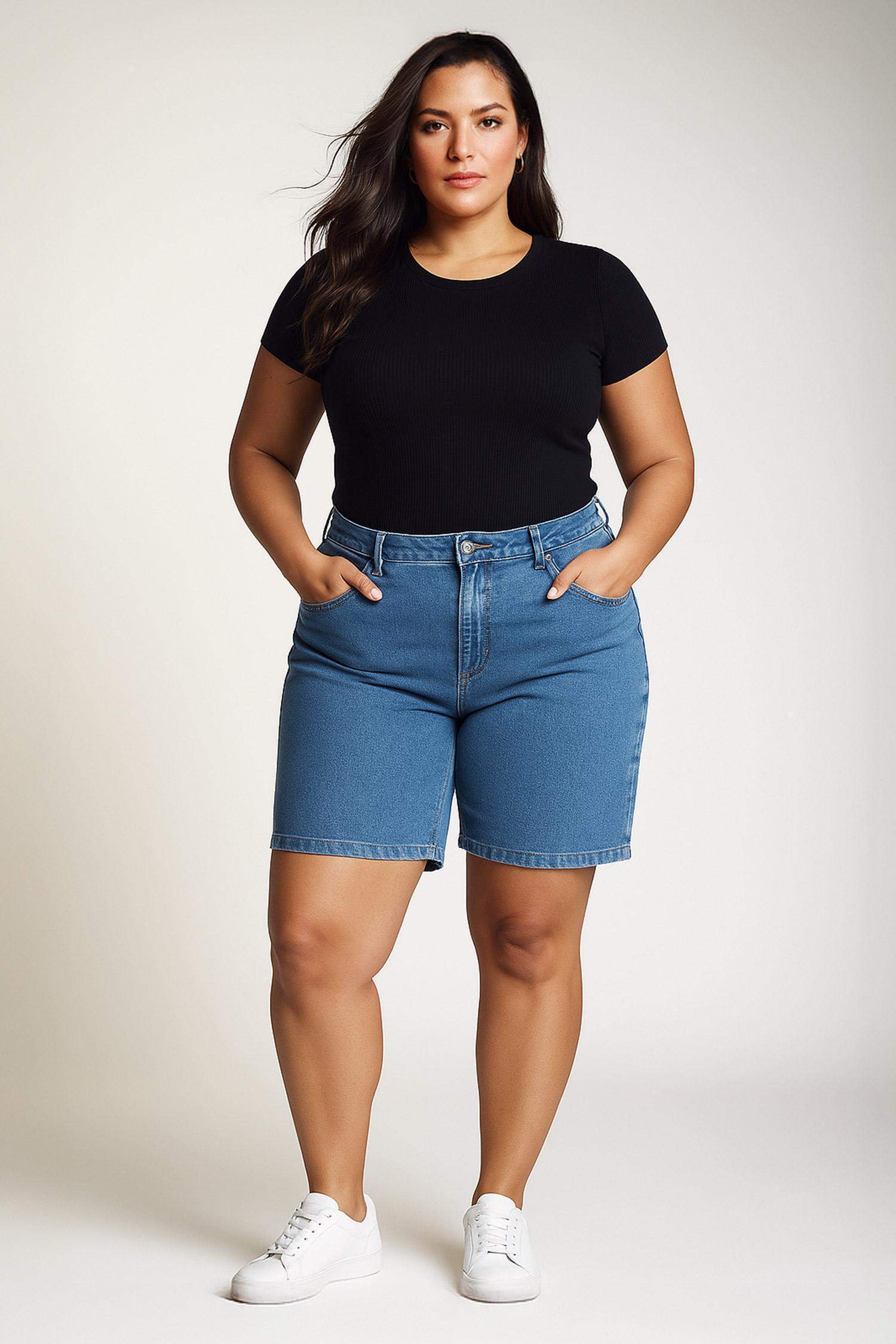 Джинсовые бермуды с манжетами на нормальной талии