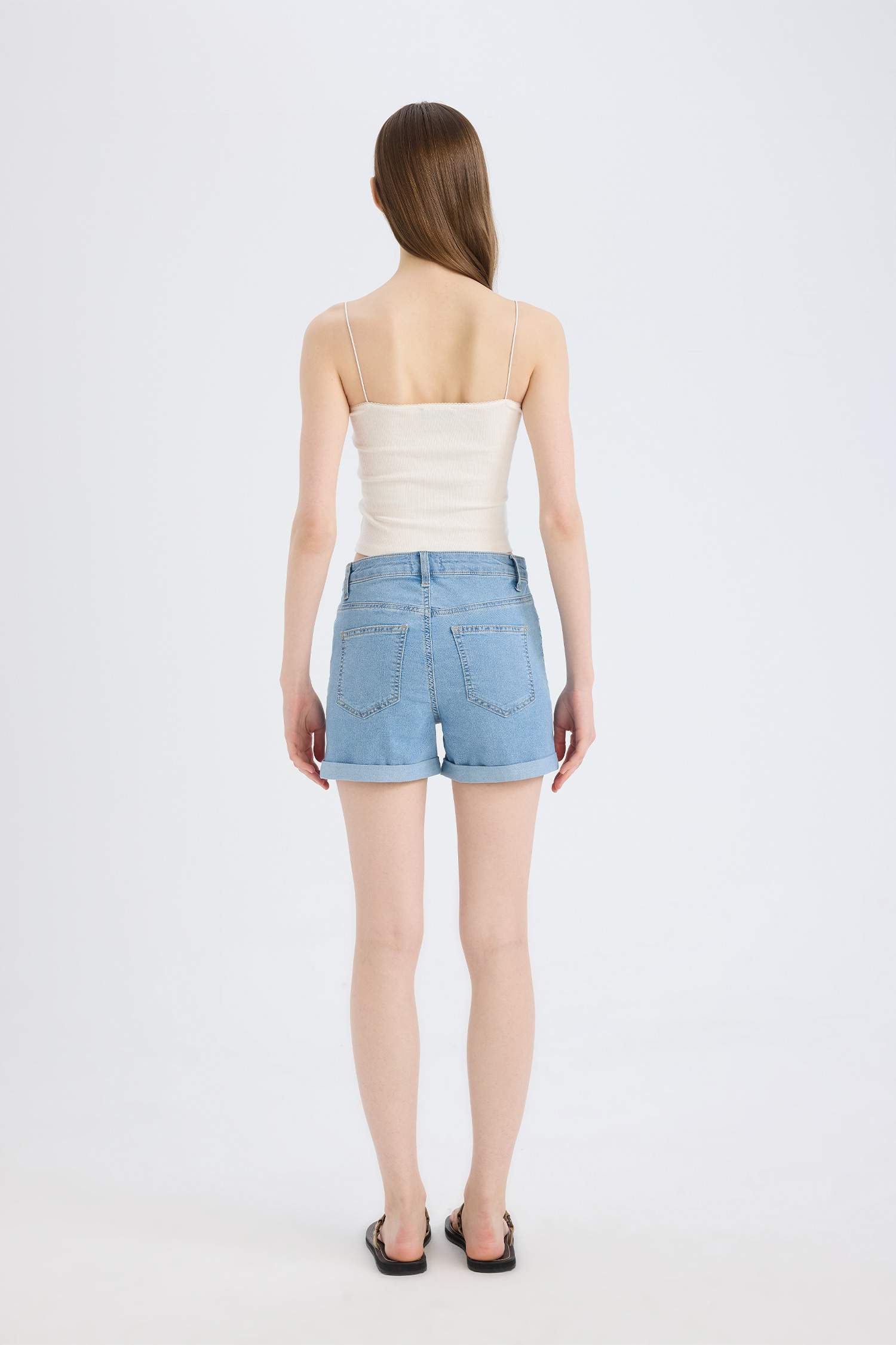 Шолақ шалбар