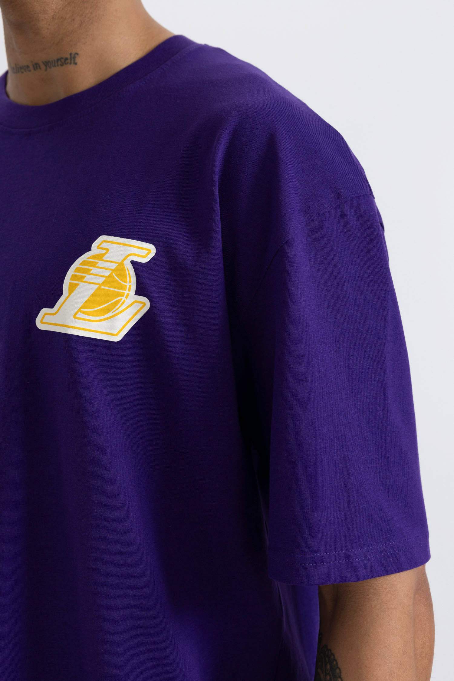 DeFactoFit NBA Los Angeles Lakers Oversize Fit T-Shirt