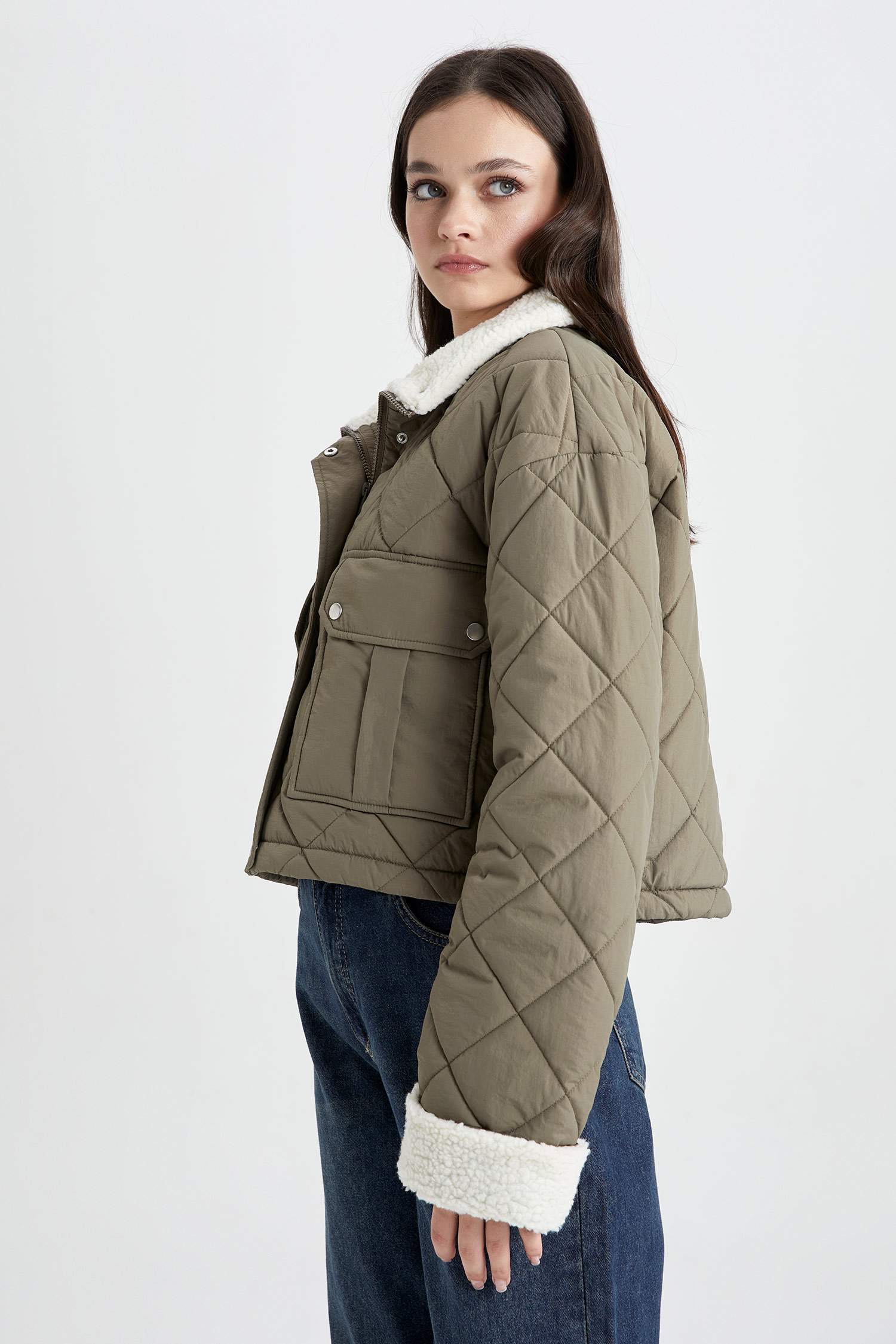 Su İtici Oversize Geniş Kalıp Suni Kürk Yaka Detaylı Kapitoneli Fermuarlı Mont Parka