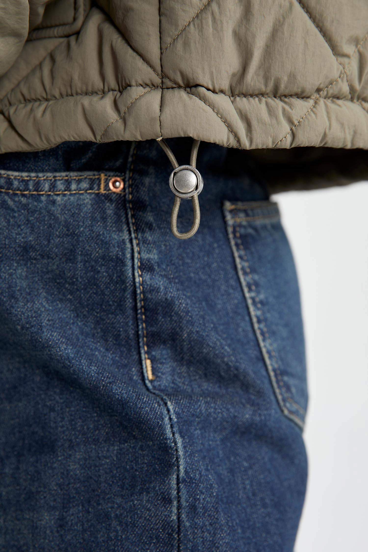 Su İtici Oversize Geniş Kalıp Suni Kürk Yaka Detaylı Kapitoneli Fermuarlı Mont Parka