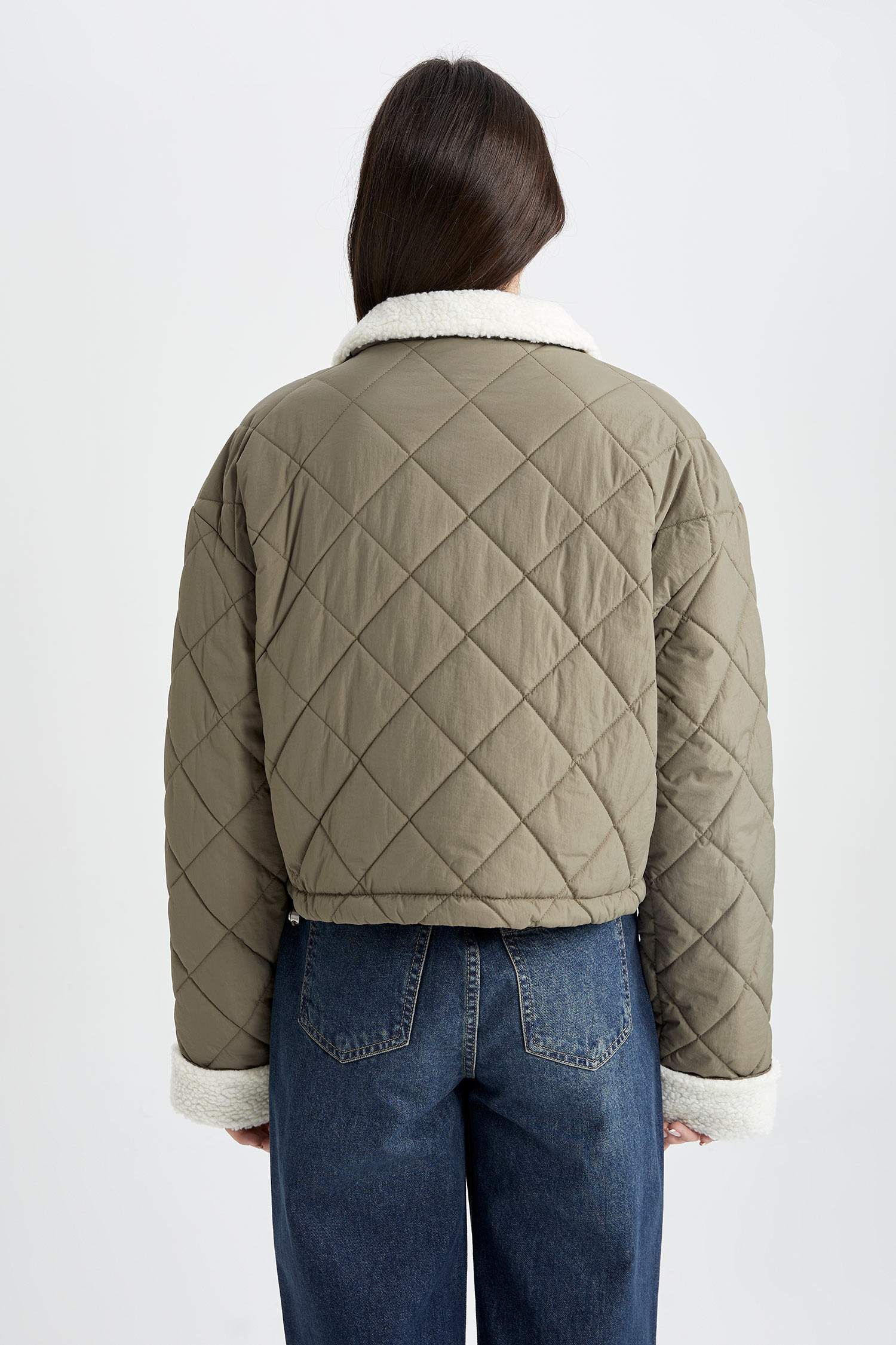 Su İtici Oversize Geniş Kalıp Suni Kürk Yaka Detaylı Kapitoneli Fermuarlı Mont Parka