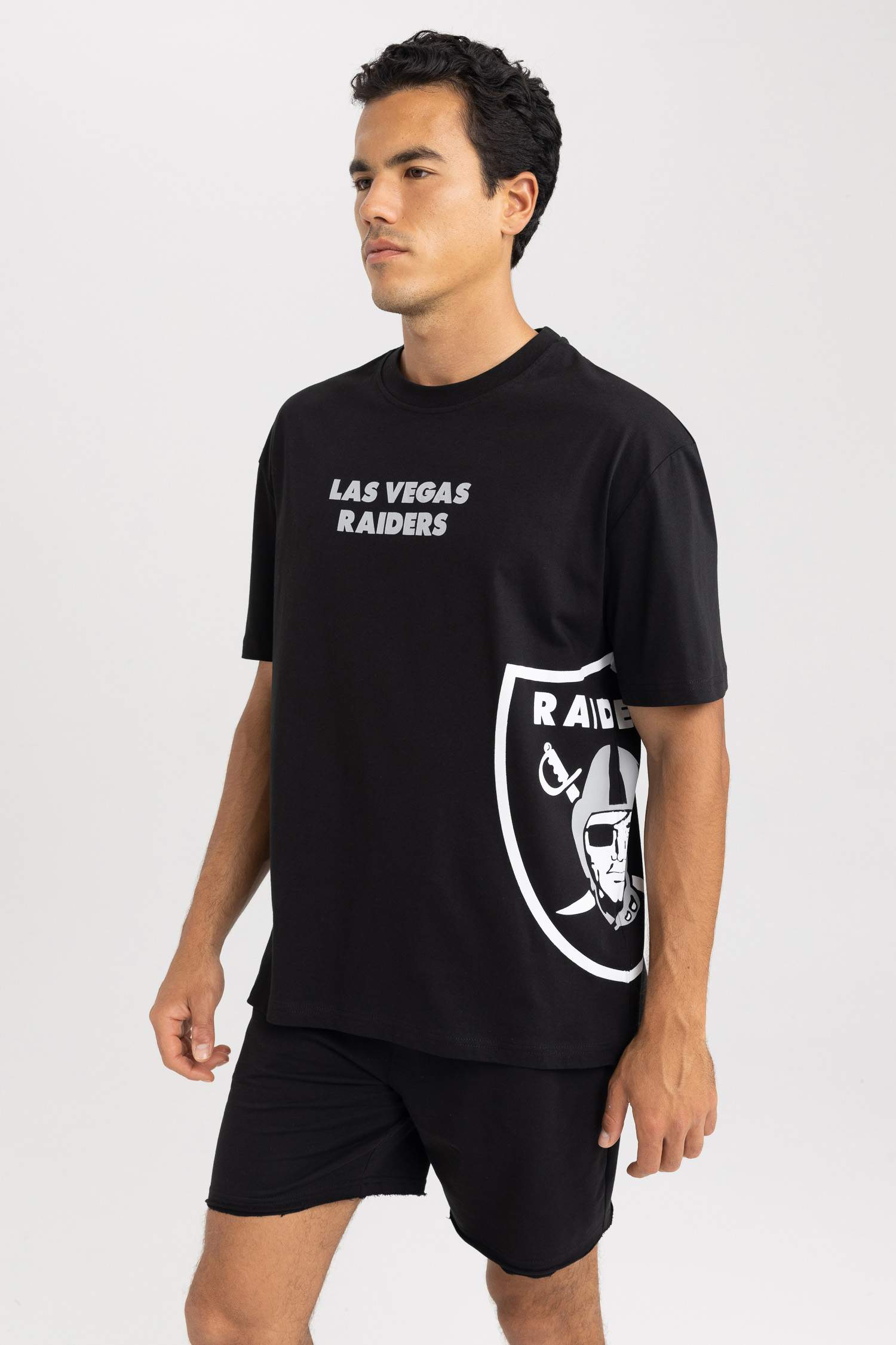 Black Man Las Vegas Raiders Licensed Crew Neck T-Shirt 2822576