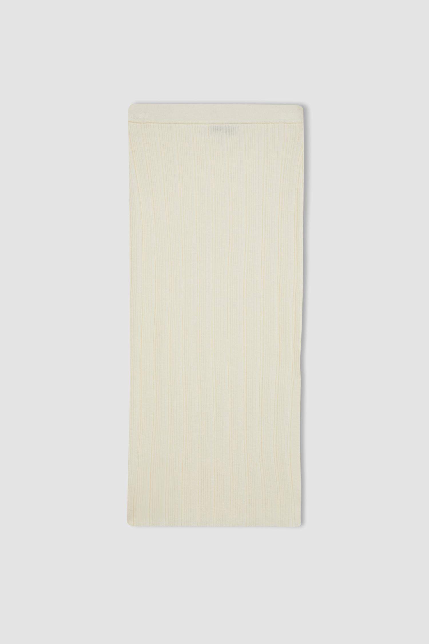 جيبة ميدي تريكو سليم فيت بفتحة