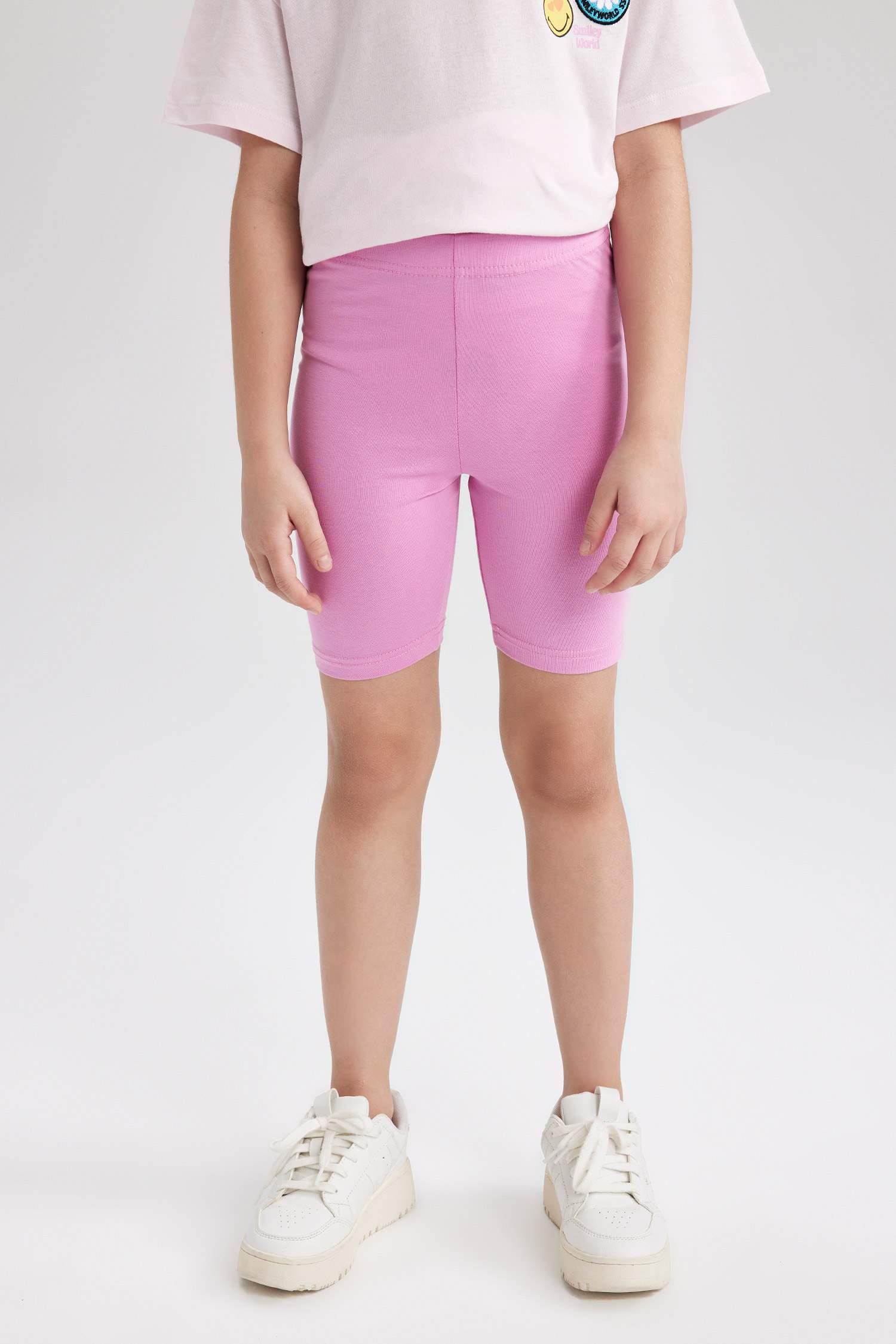 ليجن بناتي قصير