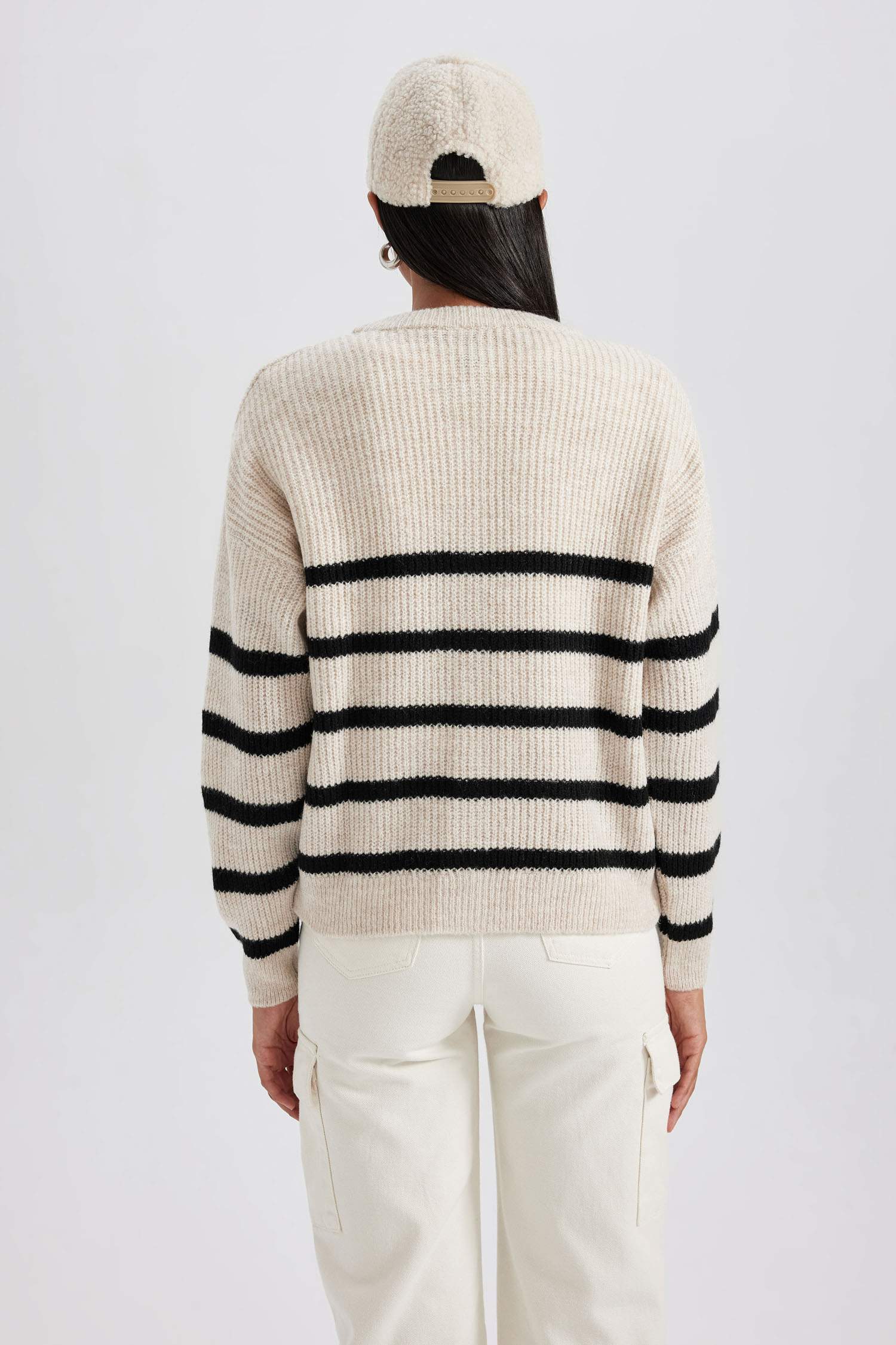 Regular Fit Çizgili Bisiklet Yaka Selanik Kumaş Triko Hırka