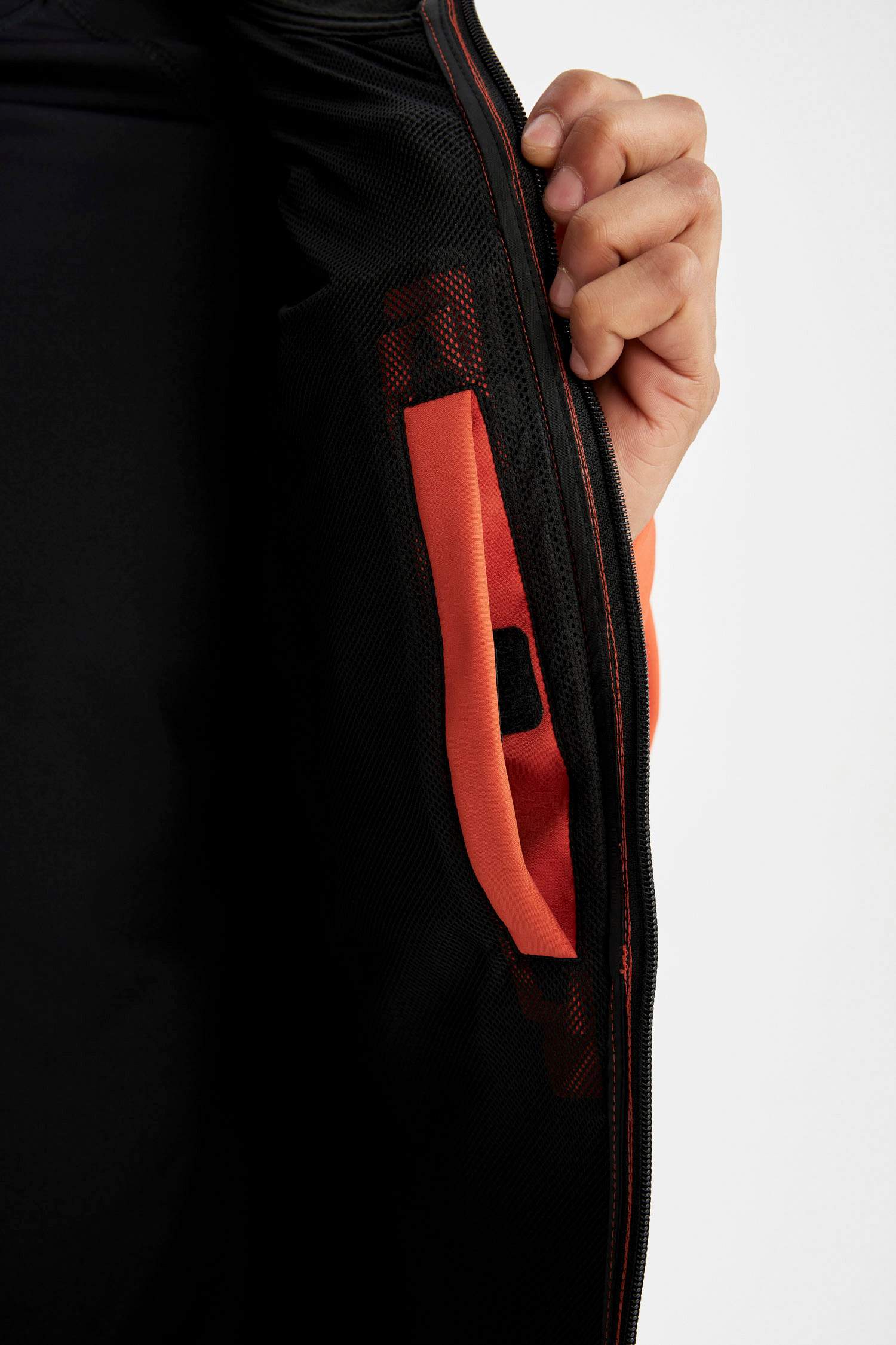 Su İtici Softshell Polar Regular Fit Kapüşonlu Fermuarlı Mevsimlik Baharlık Yağmurluk