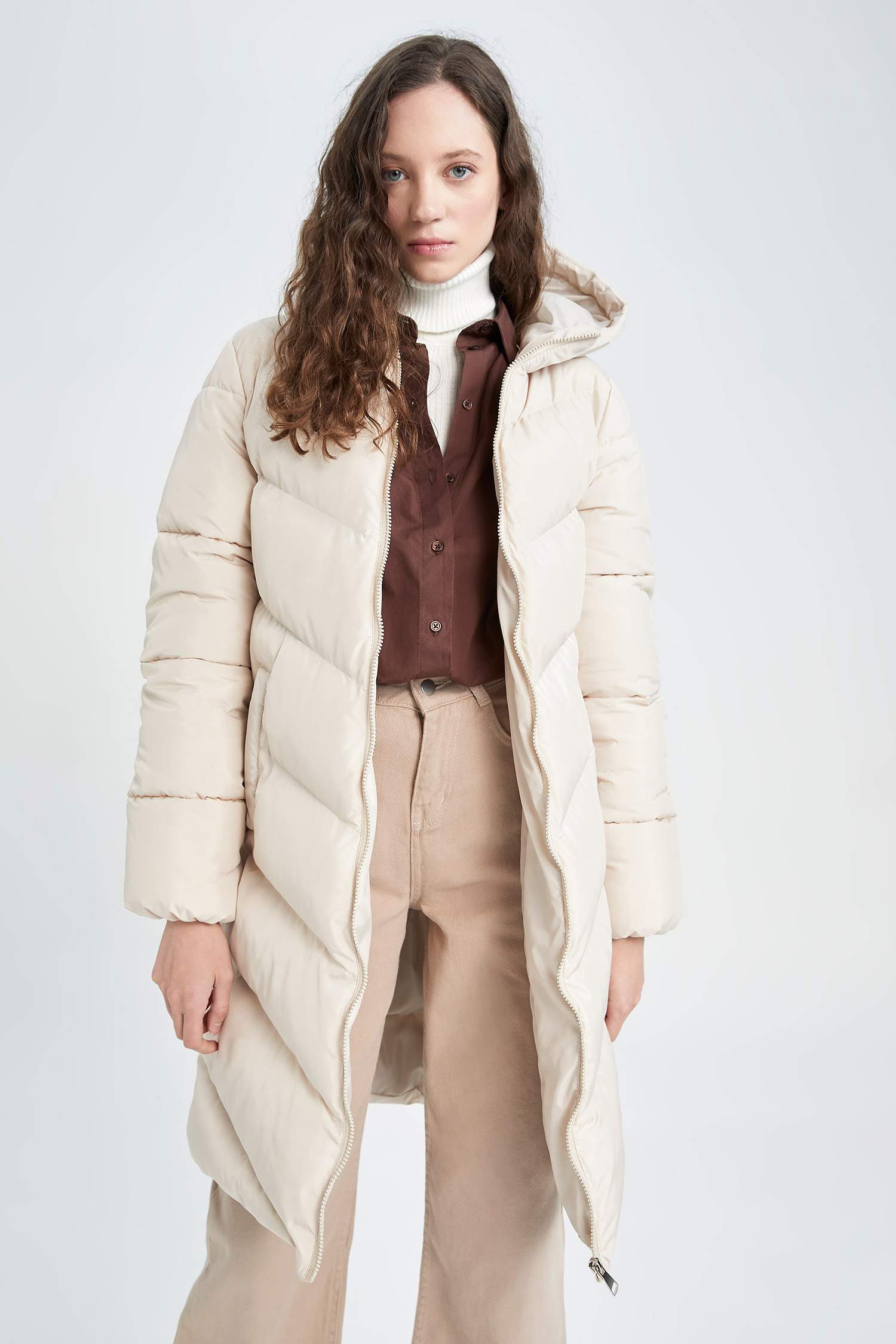 Isı Yalıtımlı Su Geçirmez Kapüşonlu Kalın Parka Mont