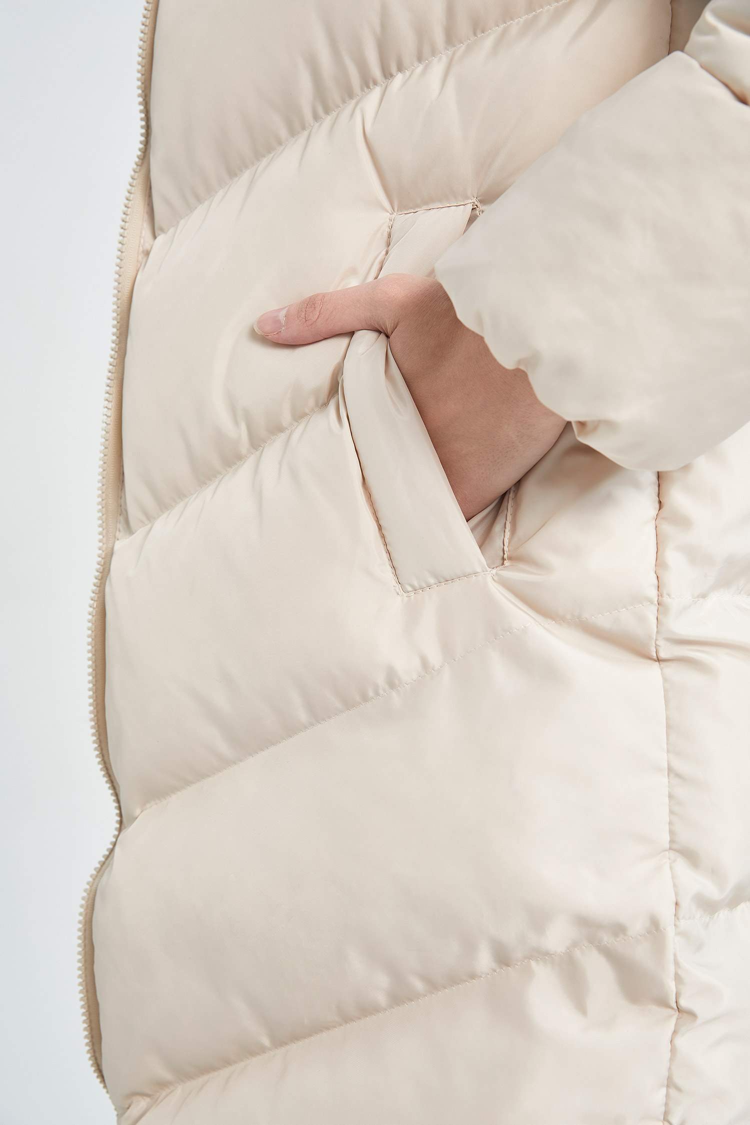 Isı Yalıtımlı Su Geçirmez Kapüşonlu Kalın Parka Mont