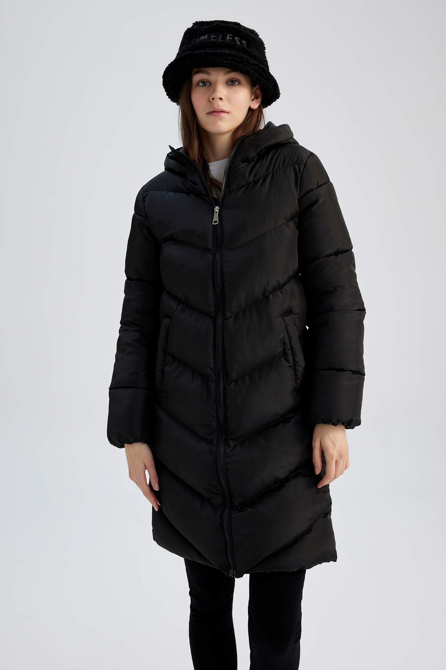 WOMEN’S WARM 3D LOGO LINE PARKA ブラックサイズM Siyah Kadın Parka 2772032 | DeFacto