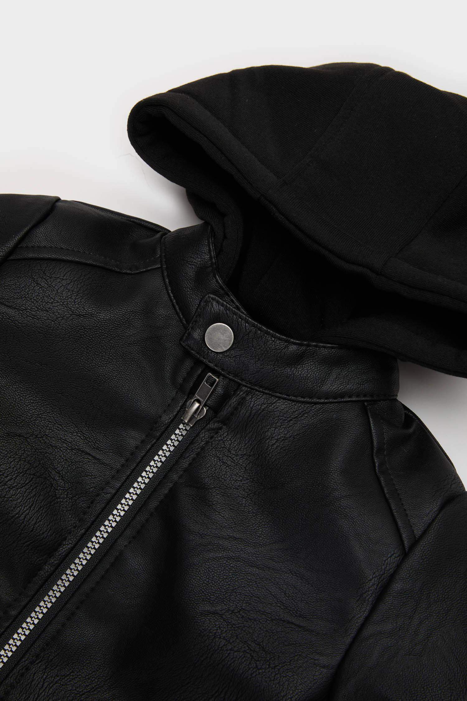 Erkek Bebek Kapüşonlu Pelüş Astar Fermuarlı Suni Deri Ceket