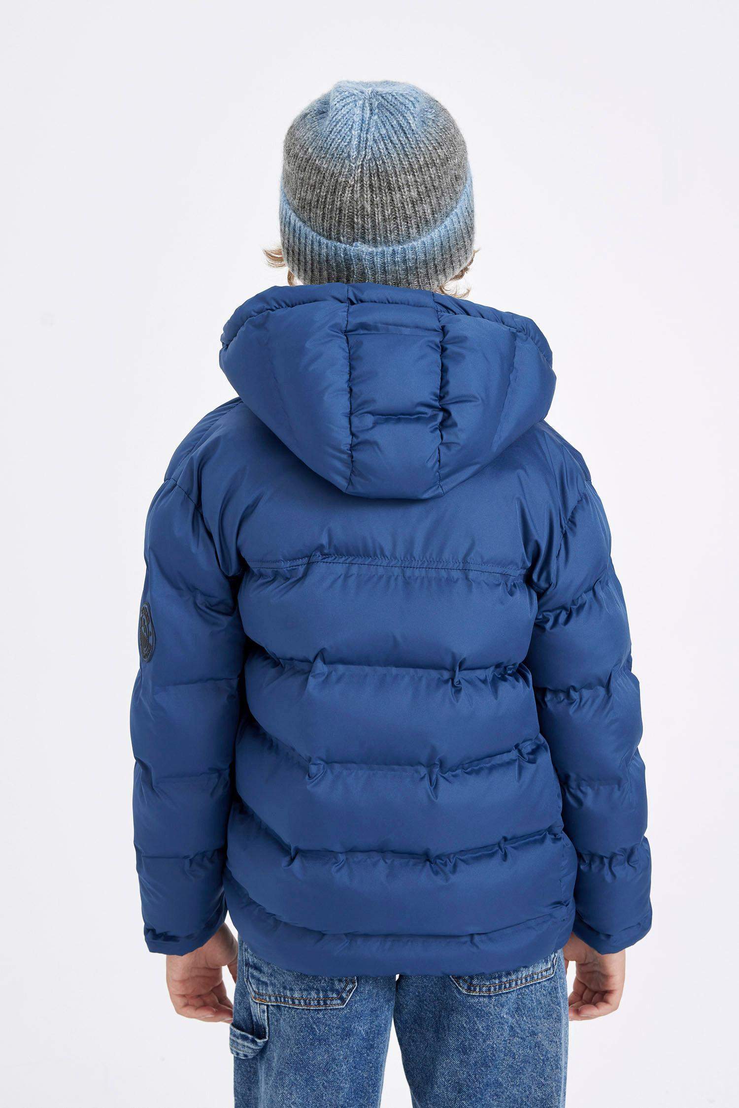 Erkek Çocuk Su Geçirmez Kapüşonlu Mont