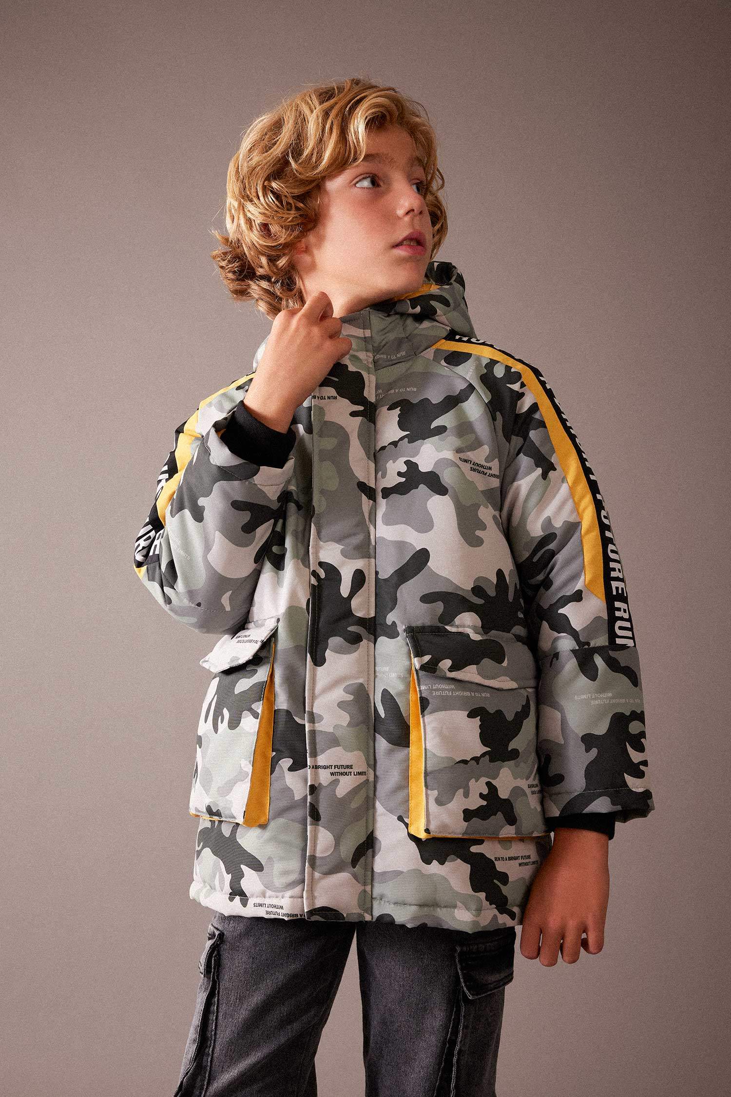 Boy Water Repellent Camouflage Patterned Jacket