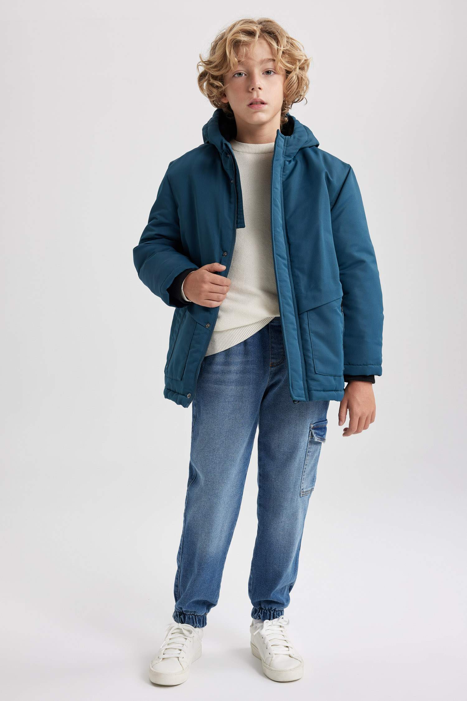 بالطو اولادي بكابيشون صوفي