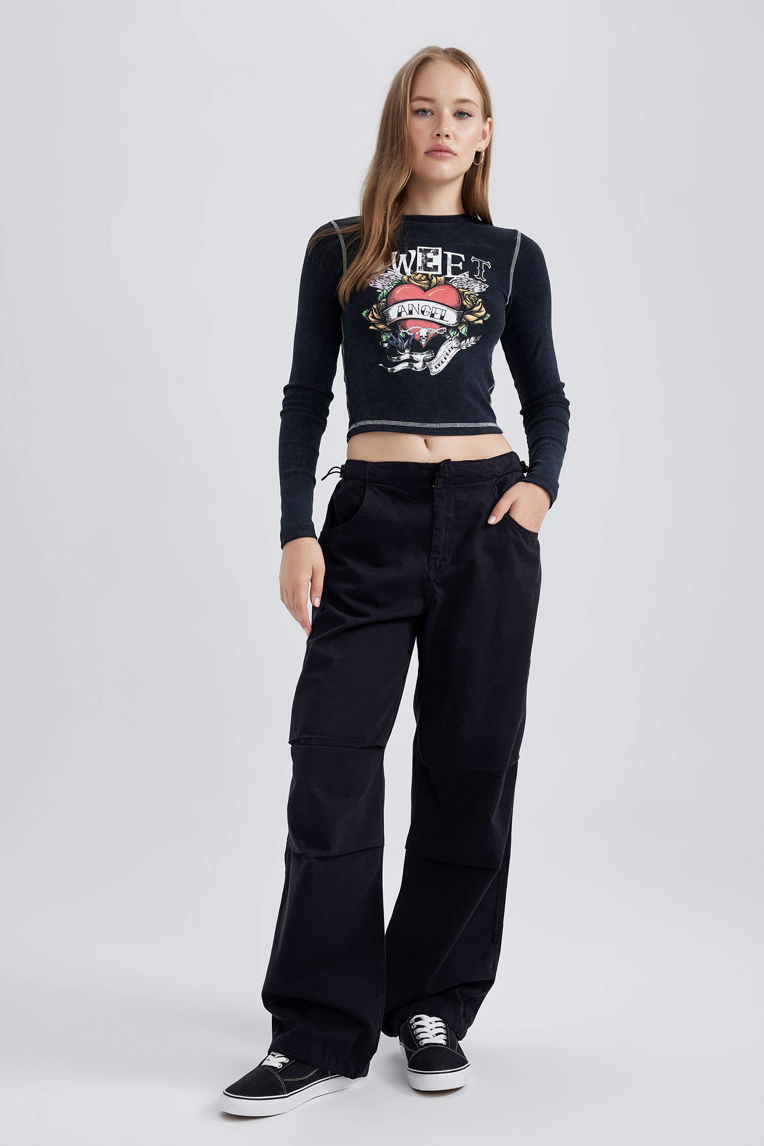 Shop Aerie Low Rise Baggy Skater Pant online  American Eagle Outfitters  Kuwait