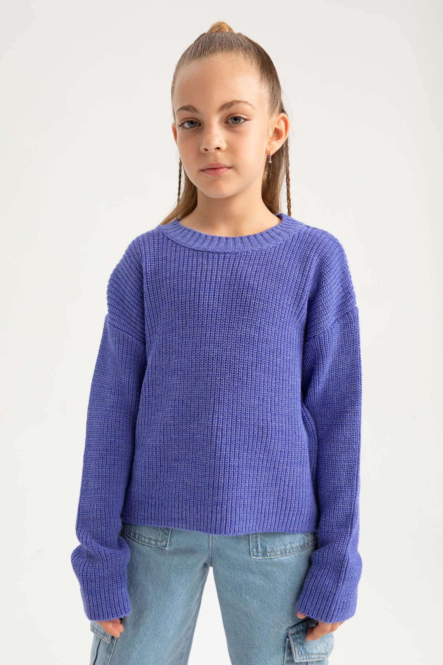 Пуловер стандартного кроя с круглым вырезом для девочек