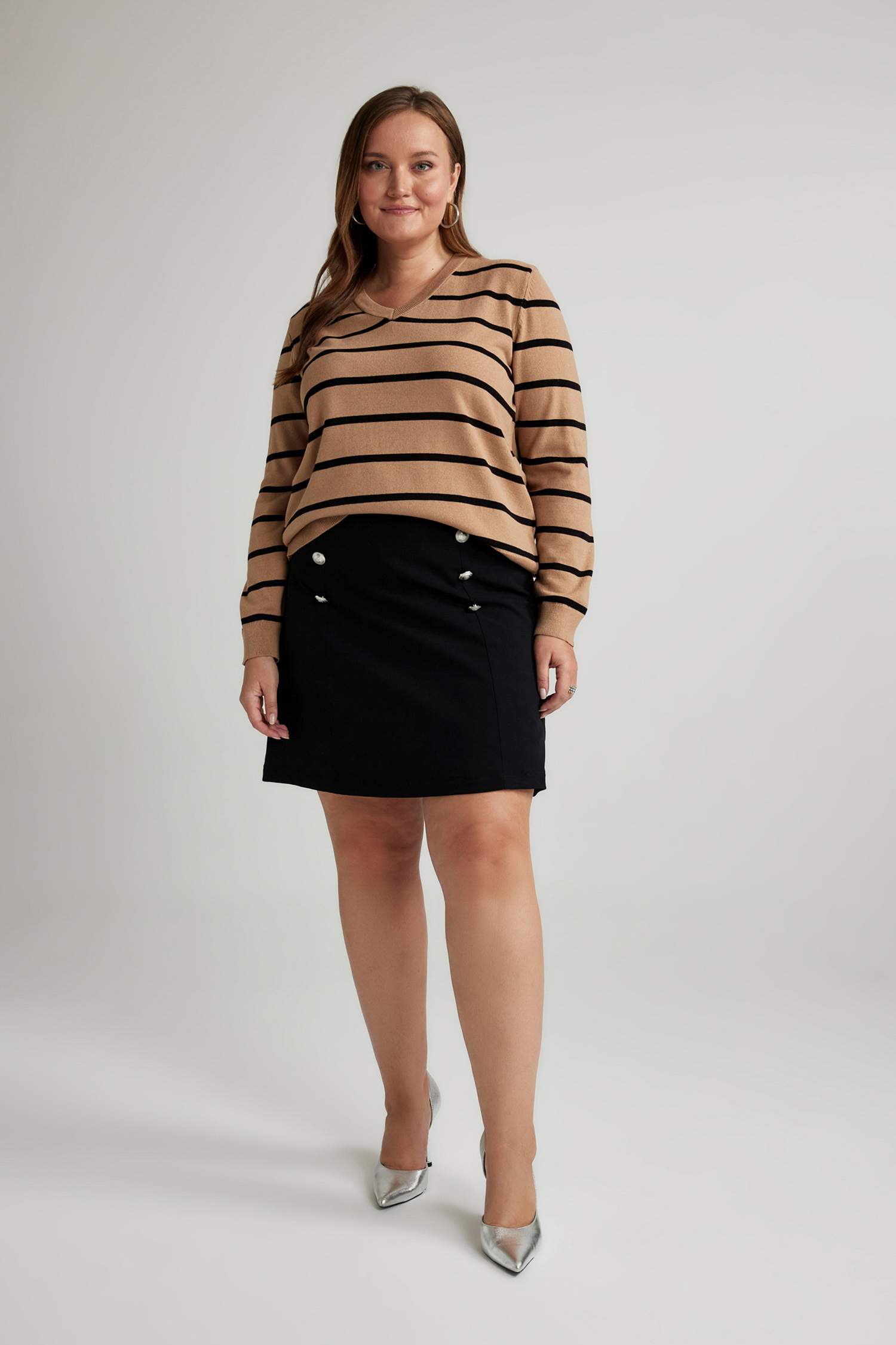 Regular Fit V-Neck Pullover