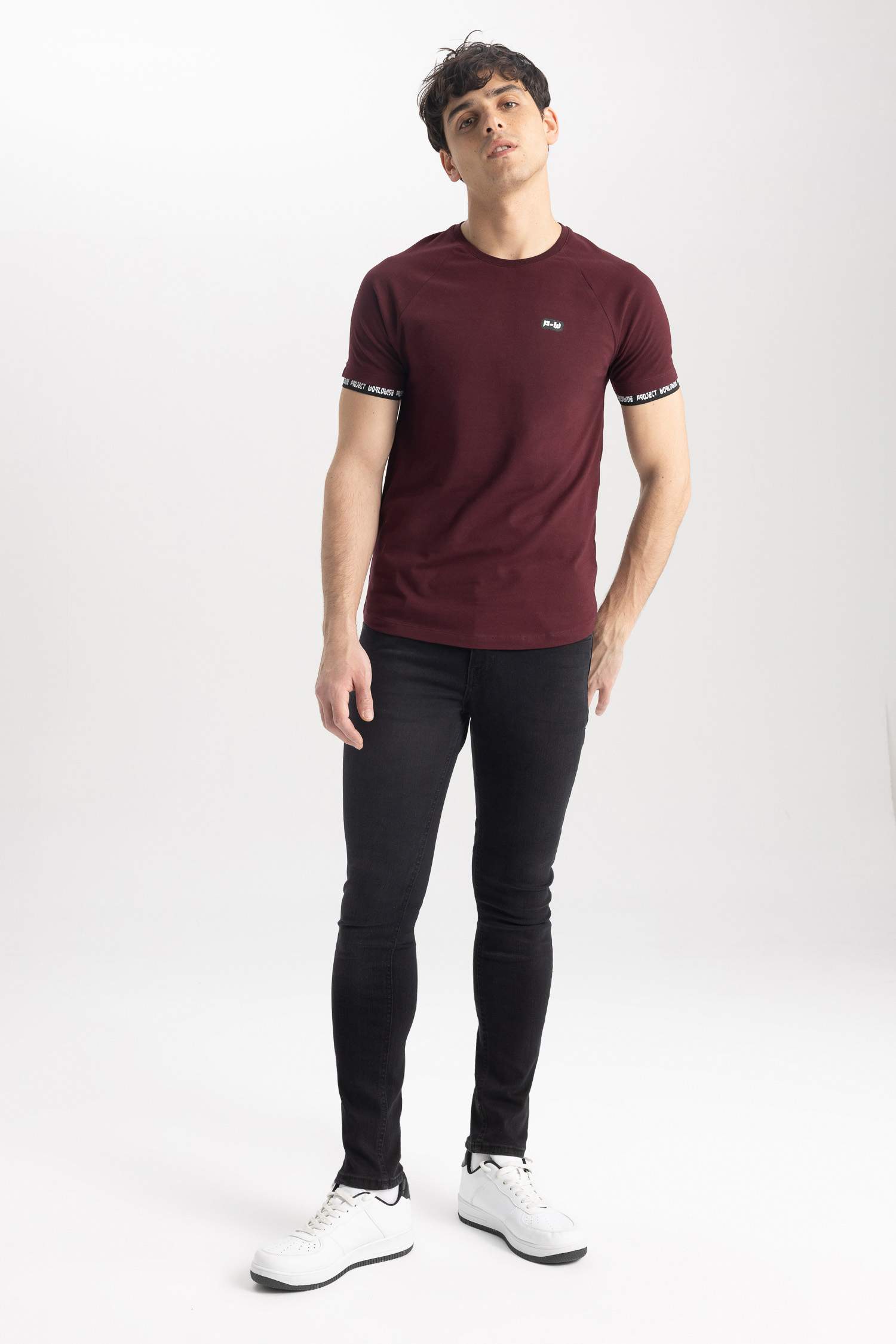 дөңгелек жаға минималл Қысқа жеңді футболка