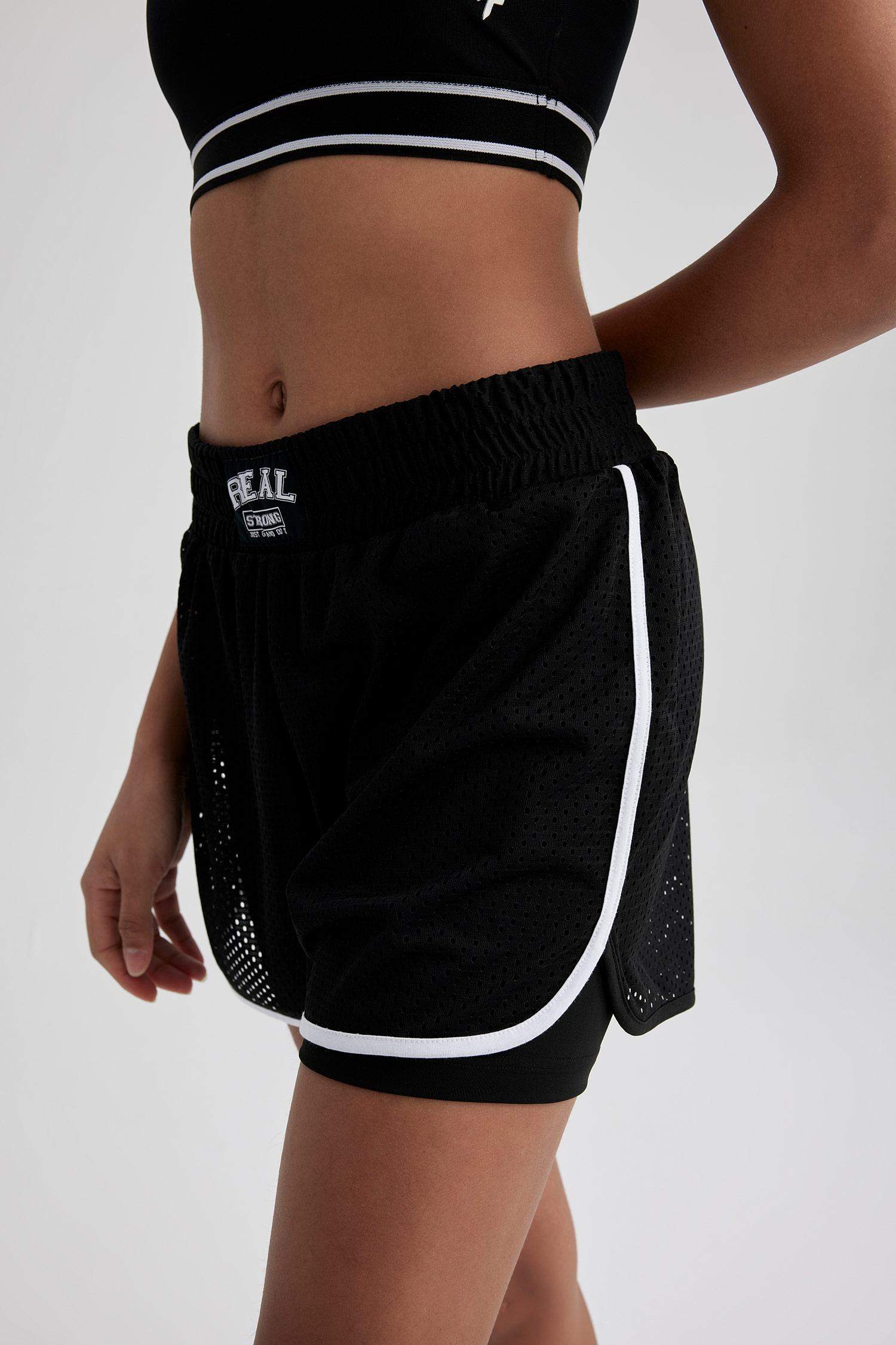 شورت قصة عادية بساق قصير