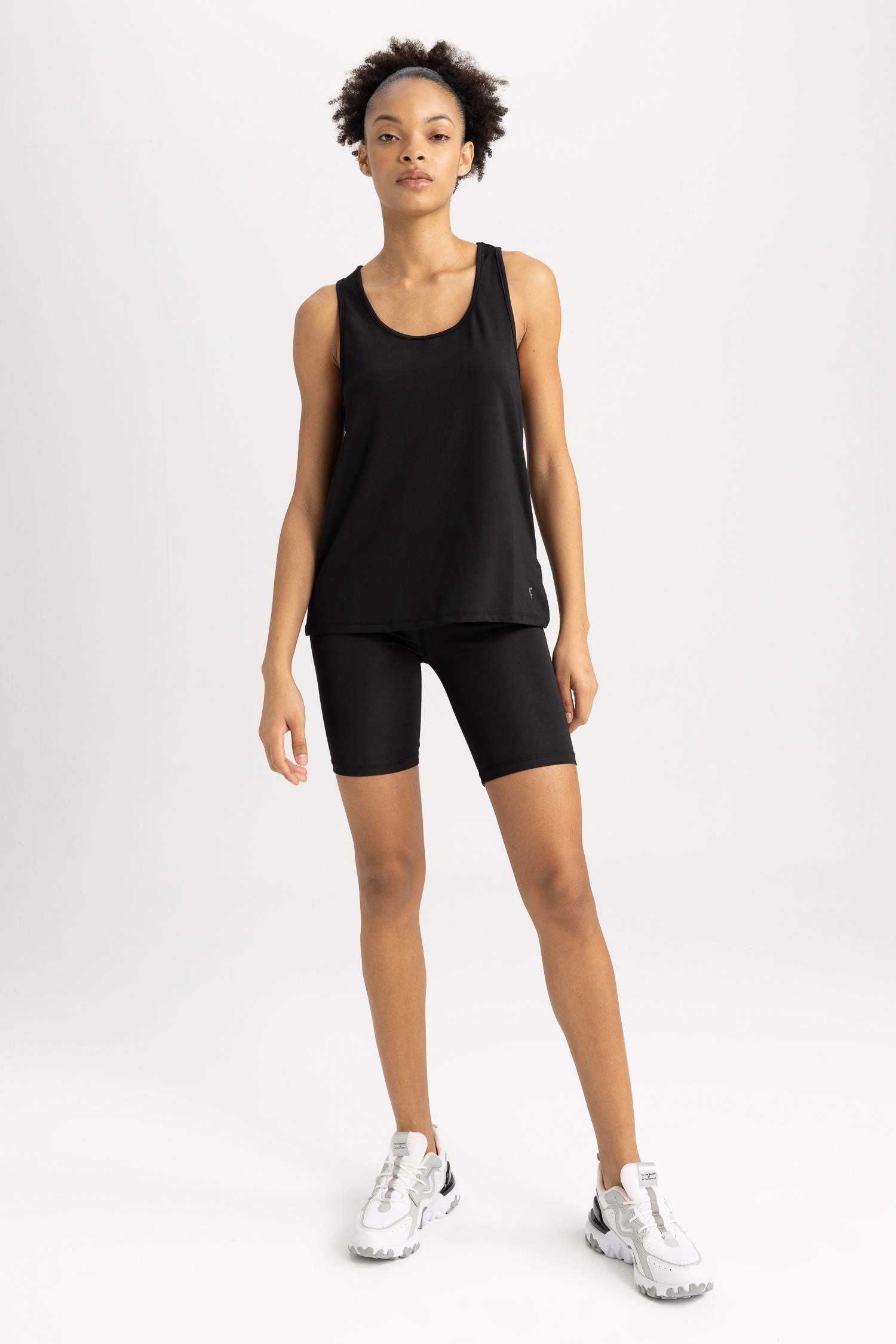 Long Fit Crew Neck Sports Undershirt