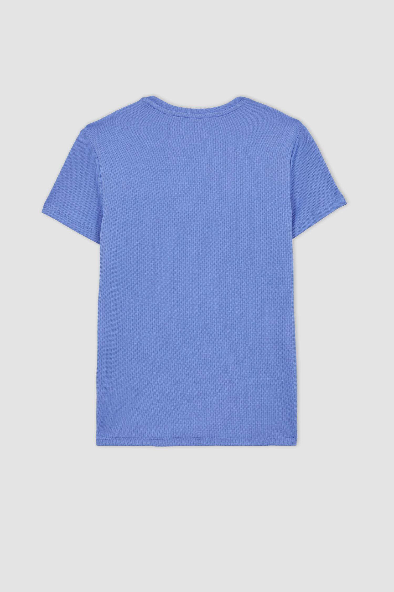 تيشيرت نص كم قصة عادية برقبة مستديرة