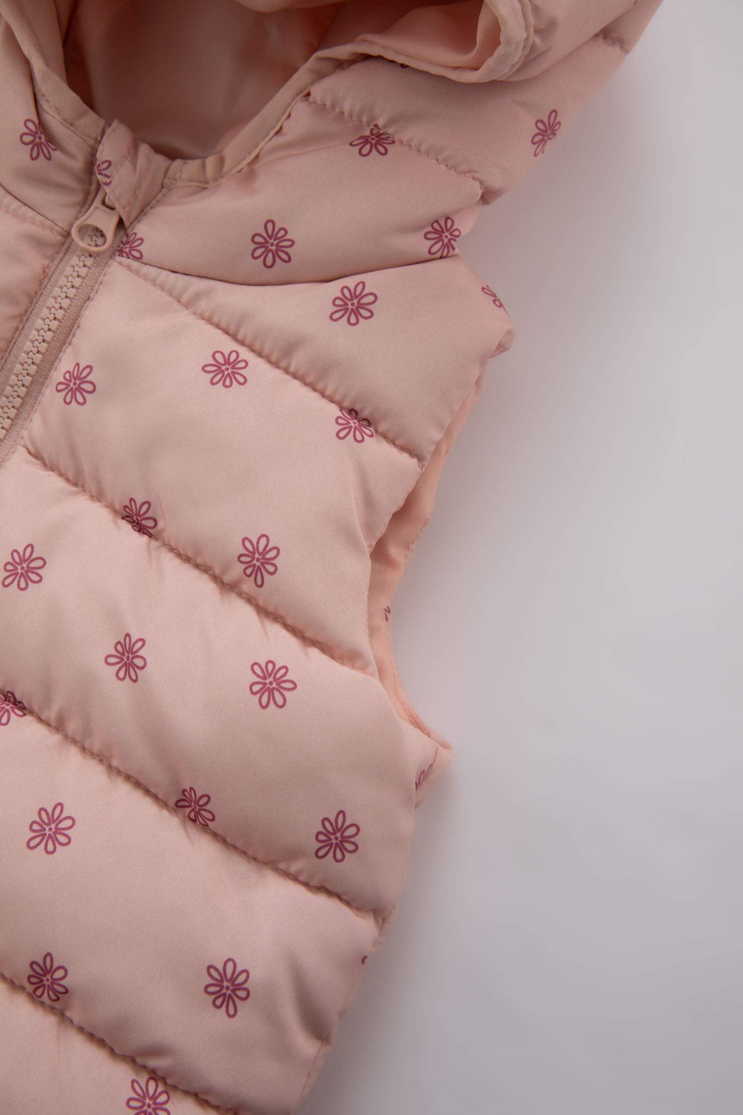 Жилет стандартного крою квітковий Мікро для малюків дівчаток