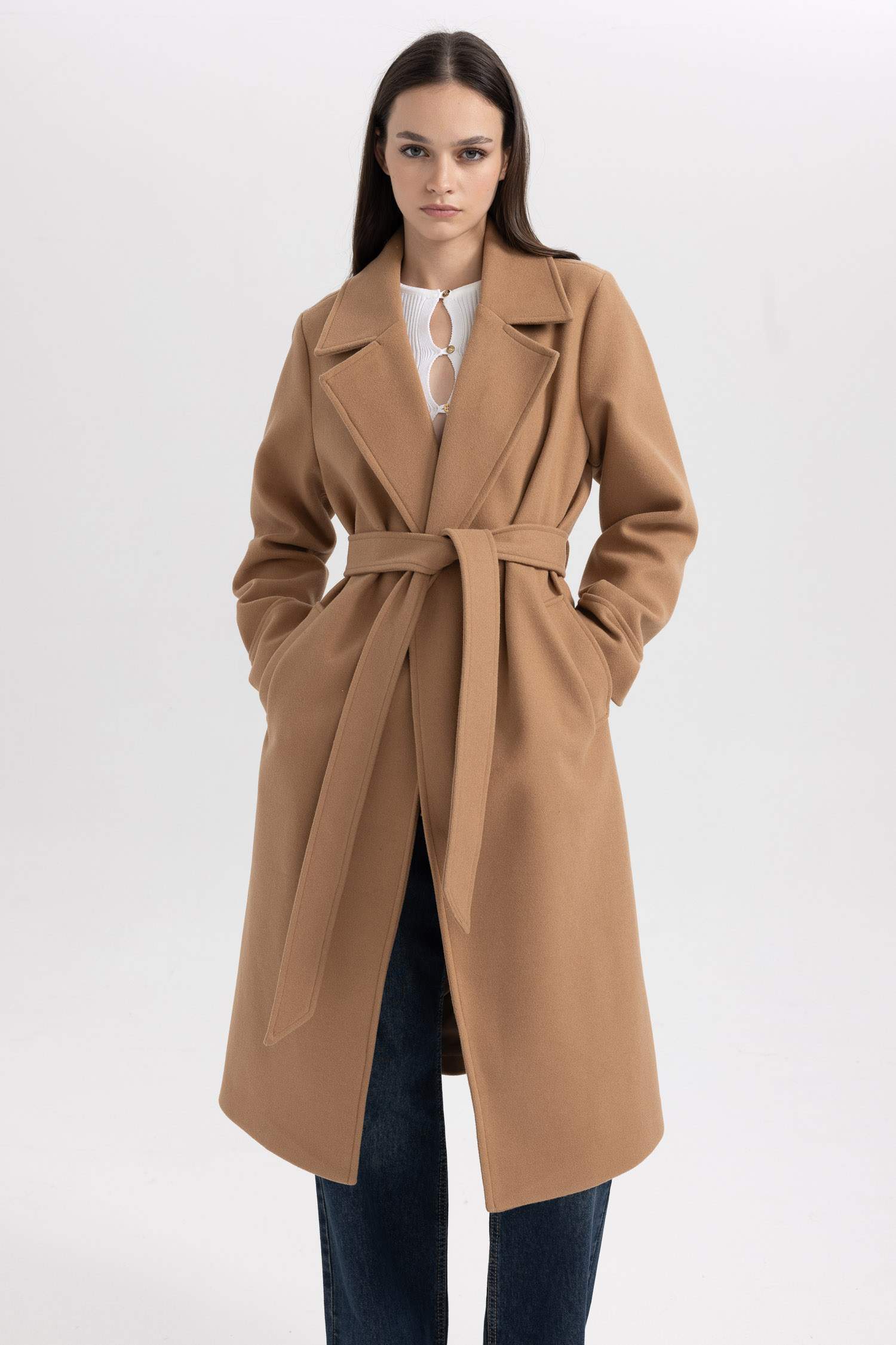 Regular Kalıp Kruvaze Yaka Cepli Kemerli Uzun Kaşe Kaban