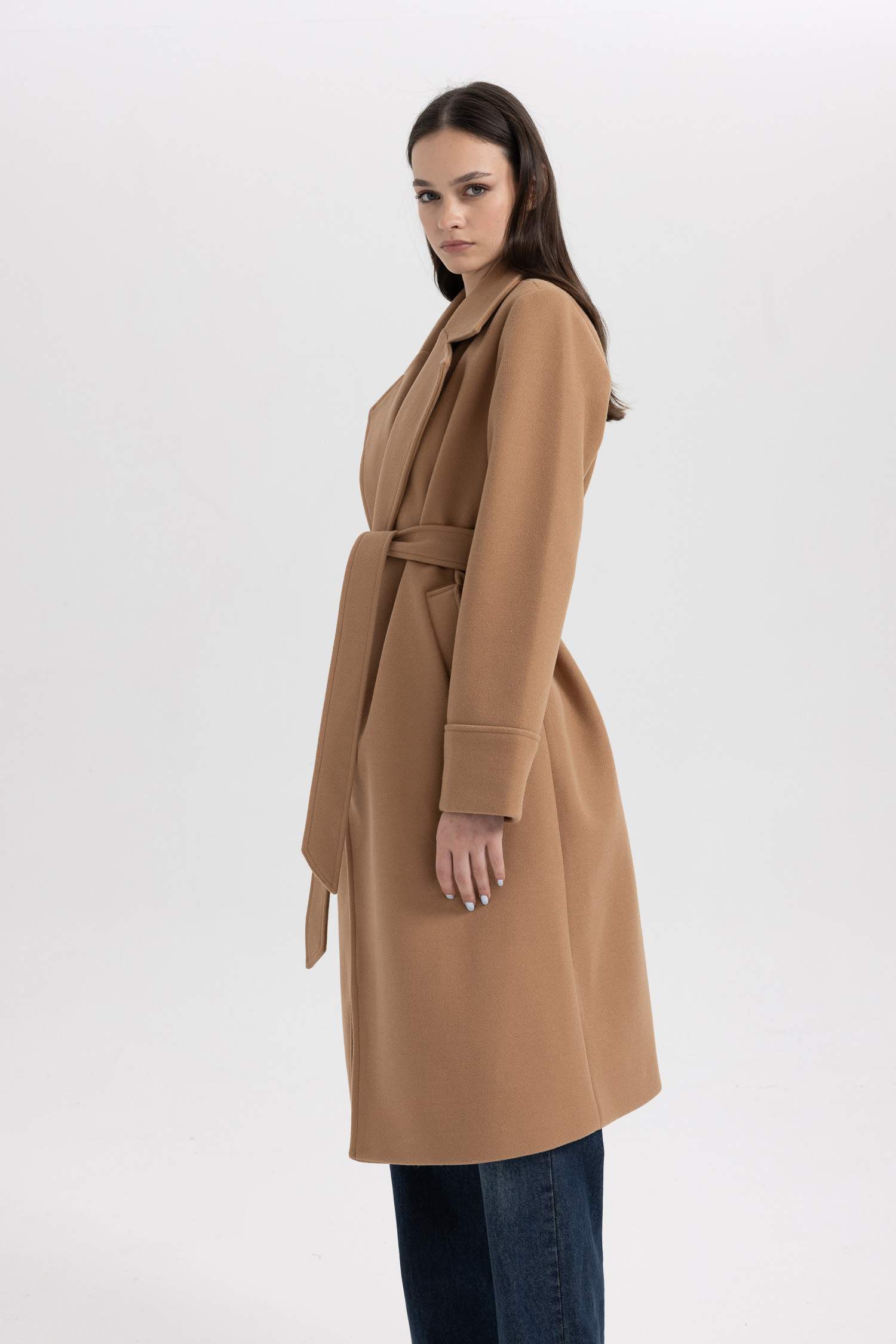 Regular Kalıp Kruvaze Yaka Cepli Kemerli Uzun Kaşe Kaban